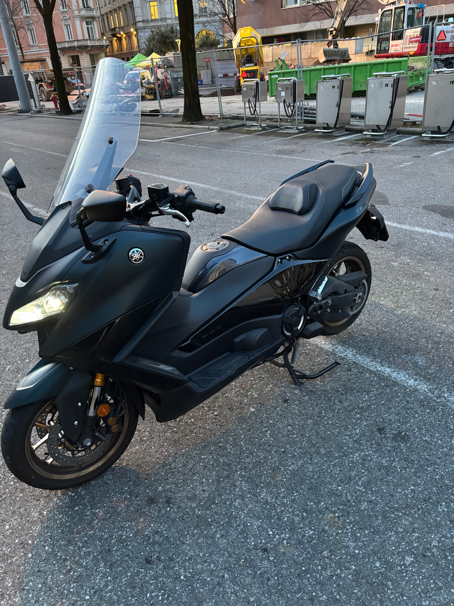 YAMAHA T-MAX Tech-Max XP 560-image-1