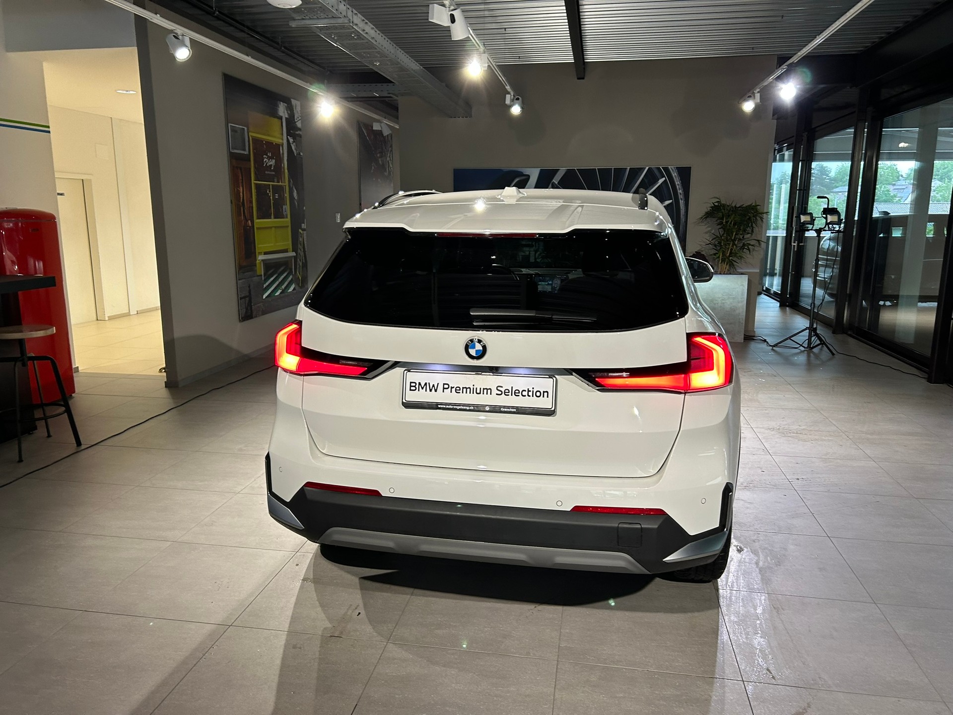 BMW X1 sDrive 18i-image-9