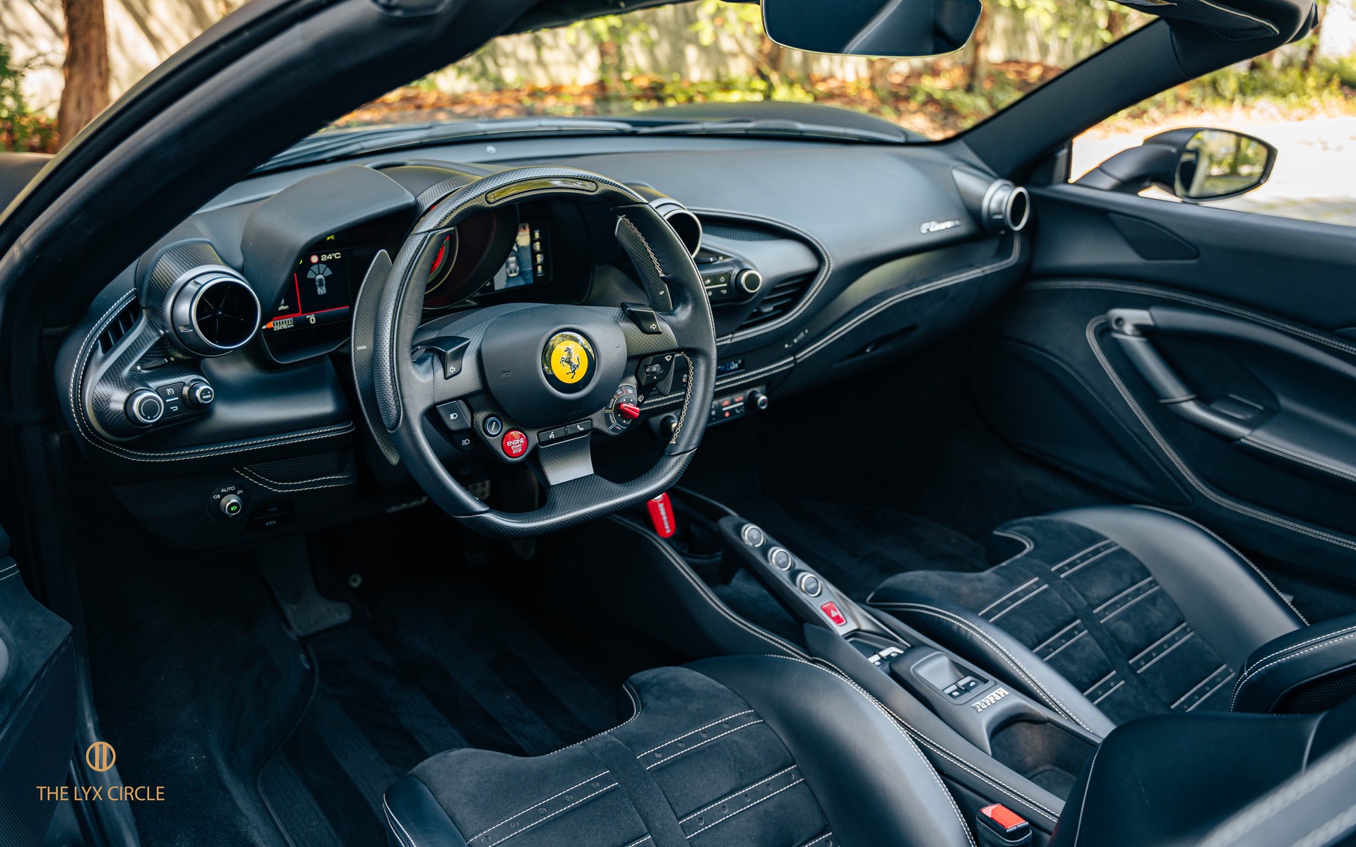 FERRARI F8 Spider-image-11
