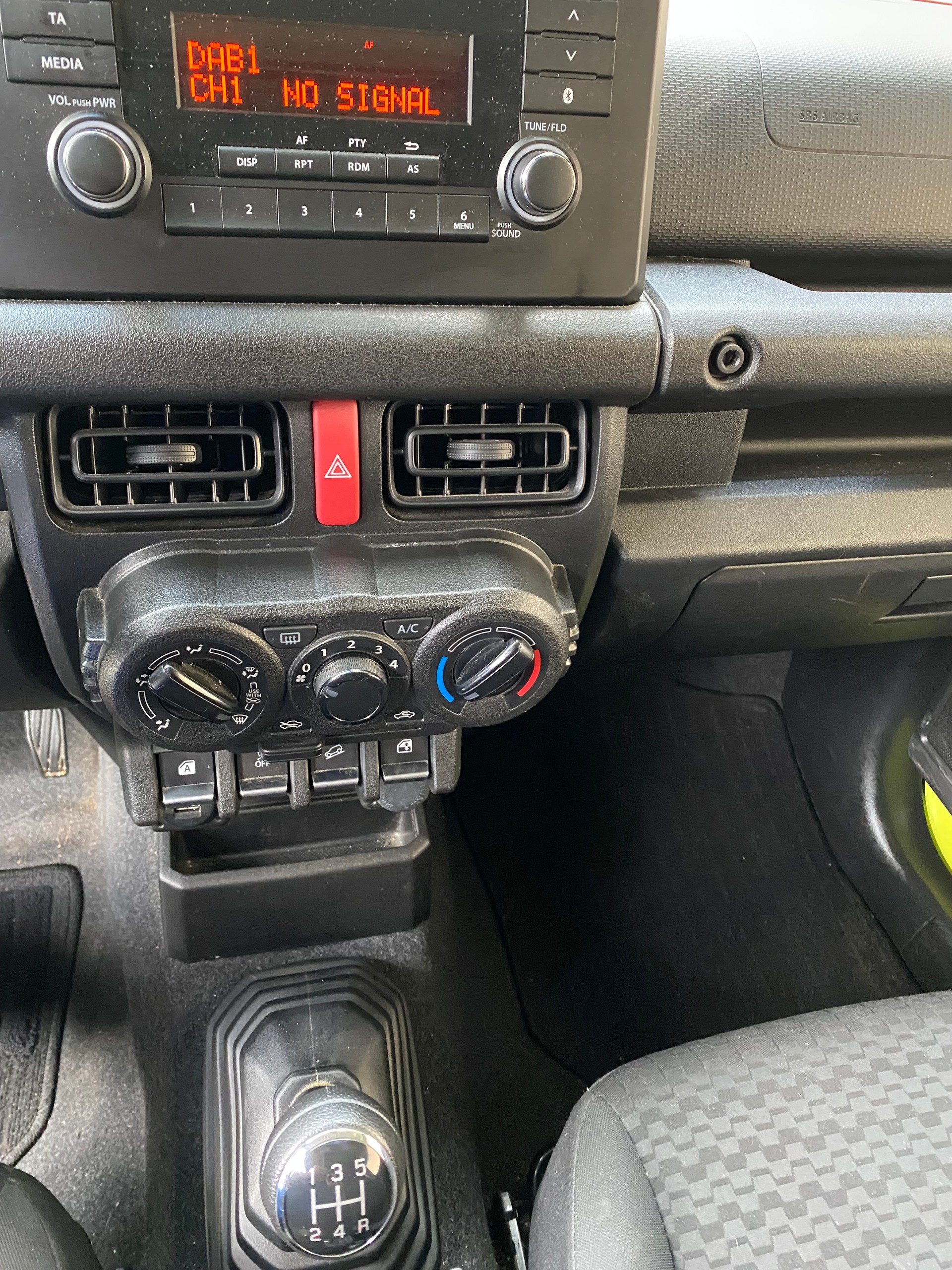 SUZUKI Jimny 1.5 Compact+ 4x4-image-3