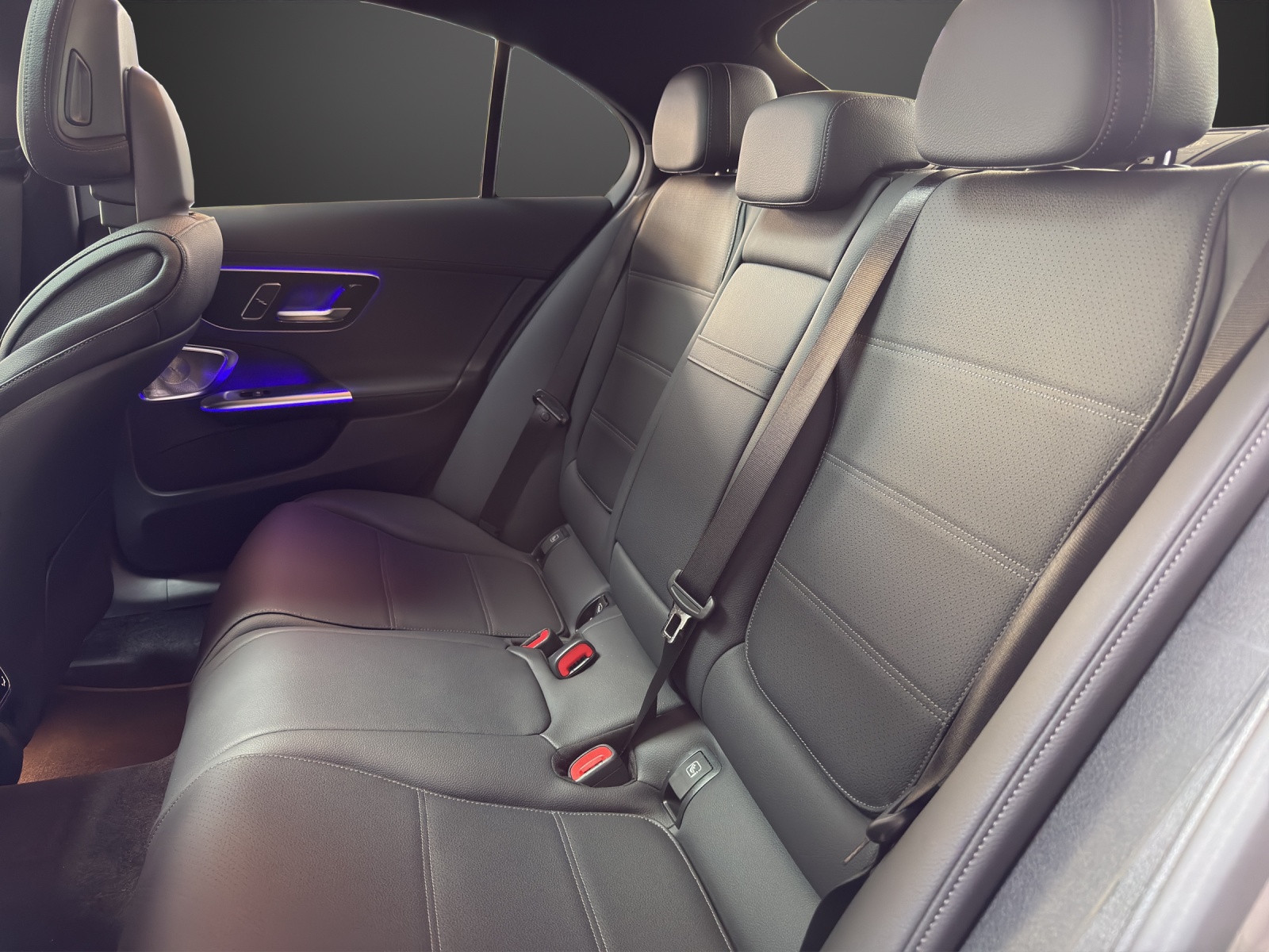 MERCEDES-BENZ C 200 4 Matic-image-14