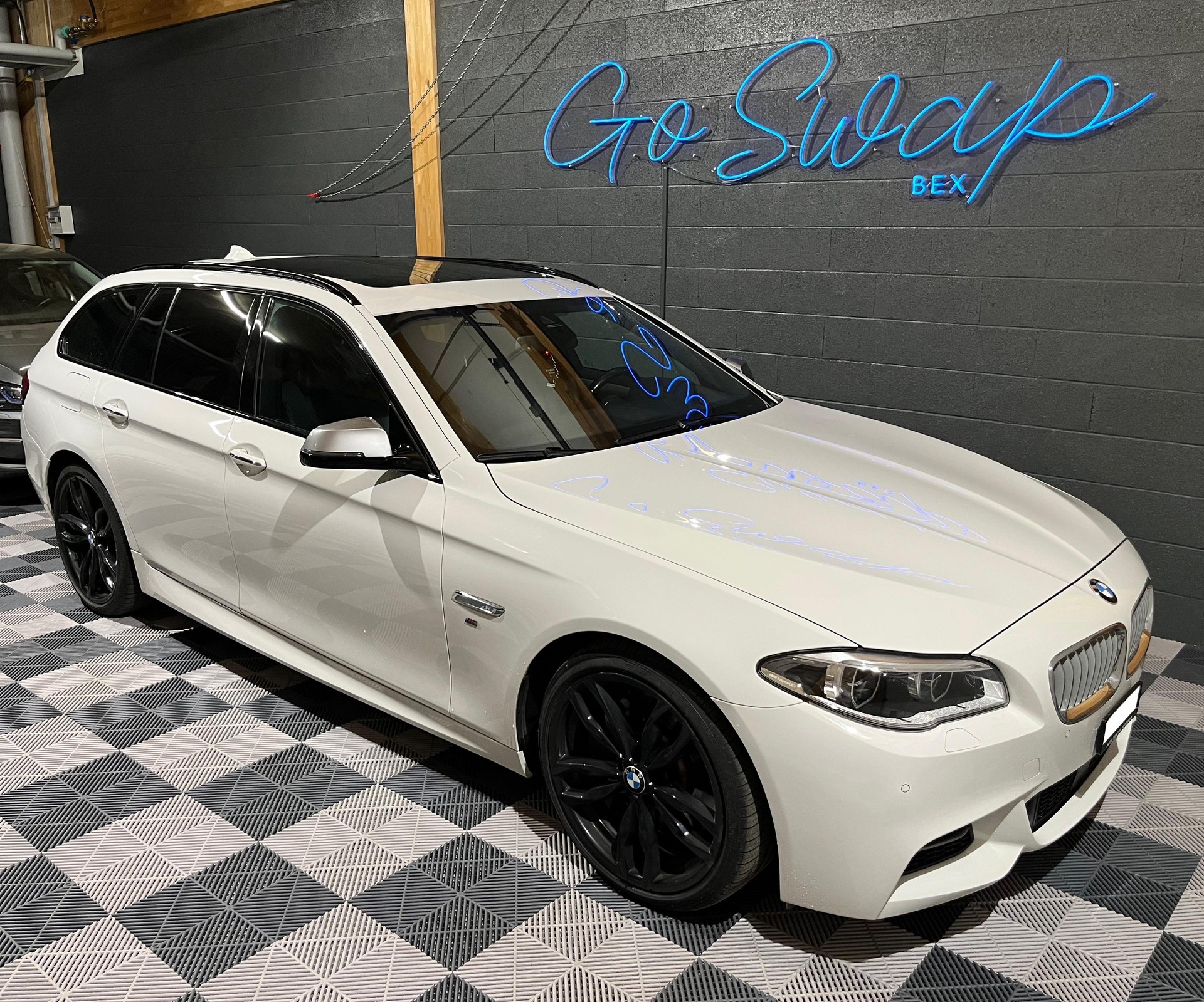 BMW M550d Touring xDrive Steptronic