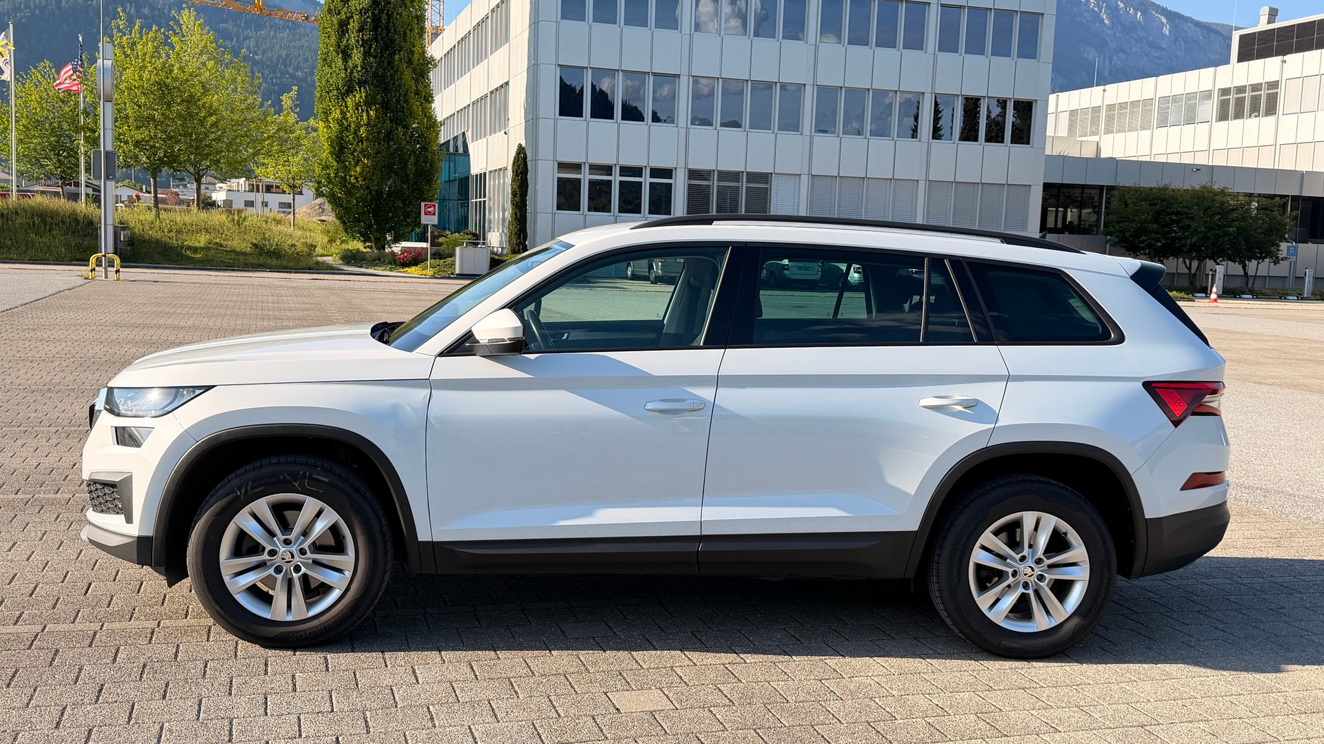 SKODA Kodiaq 2.0 TDI CR Clever 4x4 DSG-image-7