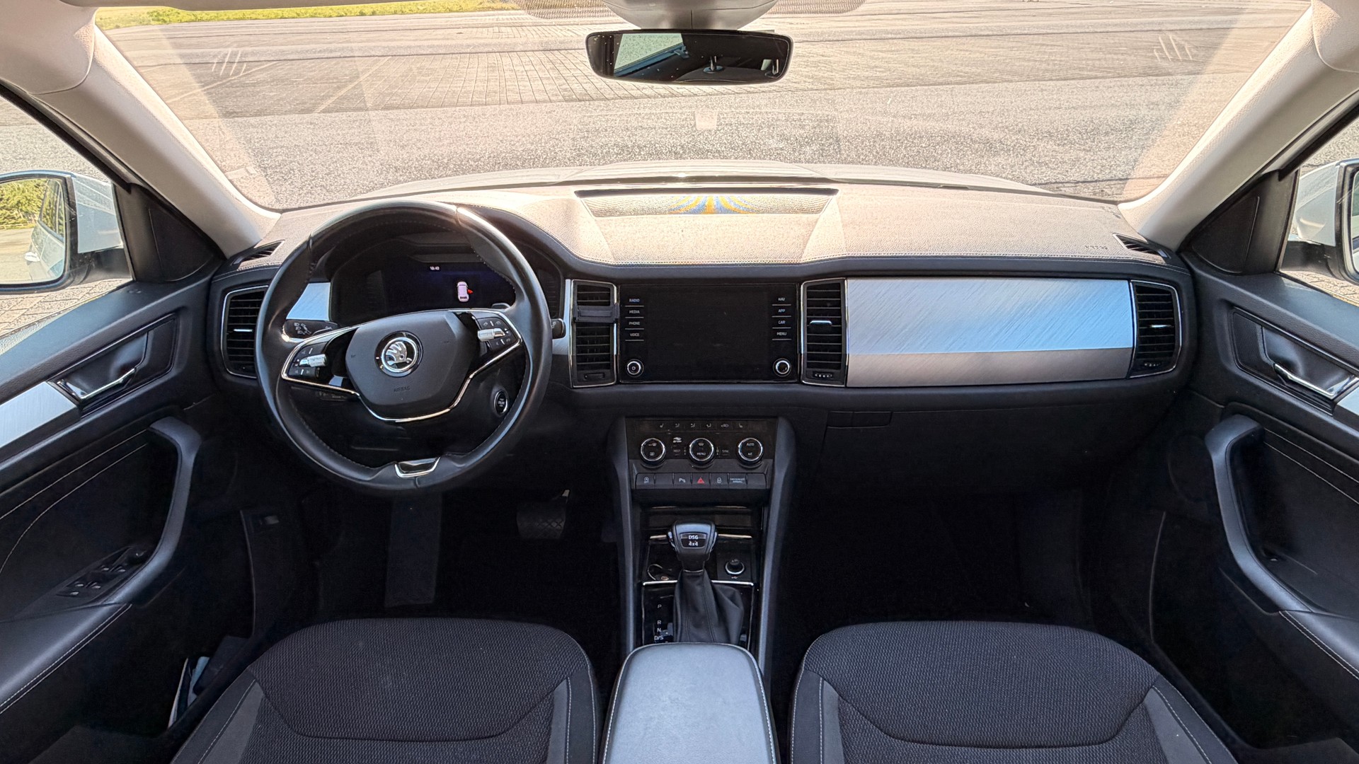 SKODA Kodiaq 2.0 TDI CR Clever 4x4 DSG-image-9