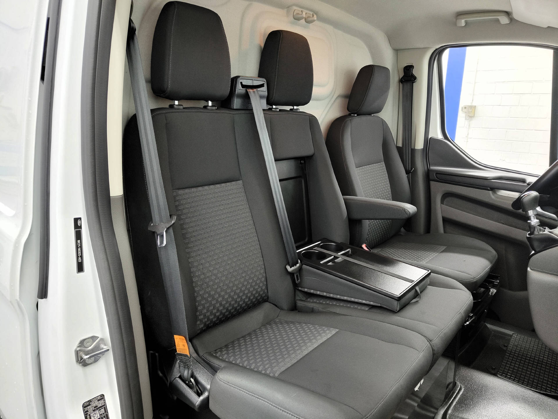 FORD Transit Custom Van 320 L2H1 2.0 TDCi 130 Trend-image-6