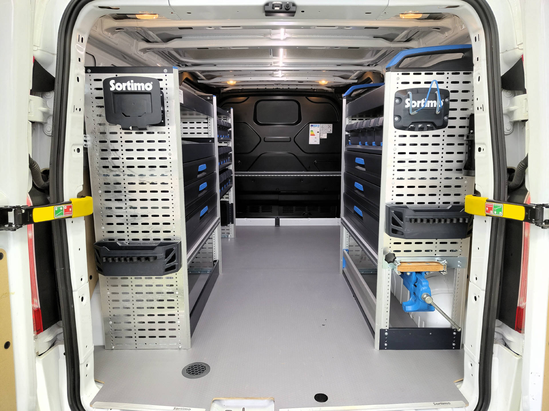 FORD Transit Custom Van 320 L2H1 2.0 TDCi 130 Trend-image-14