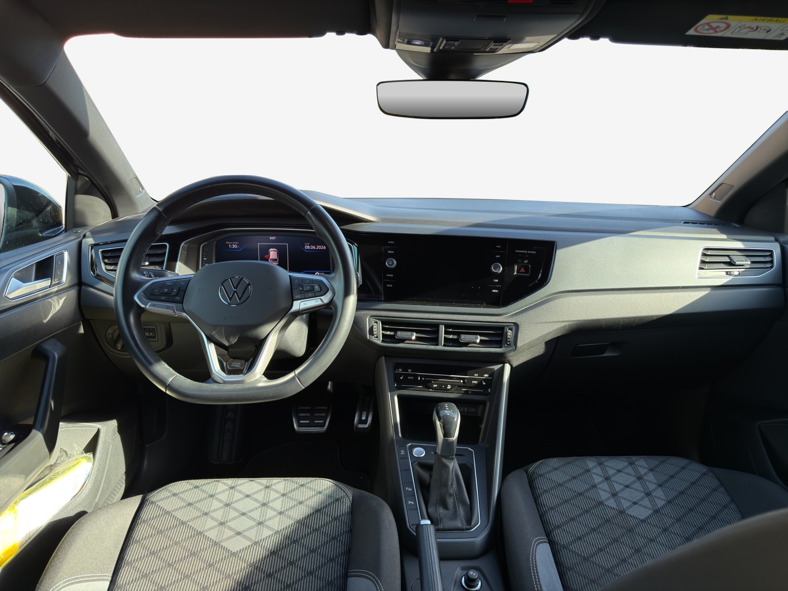 VW Taigo 1.0 TSI R-Line DSG-image-8