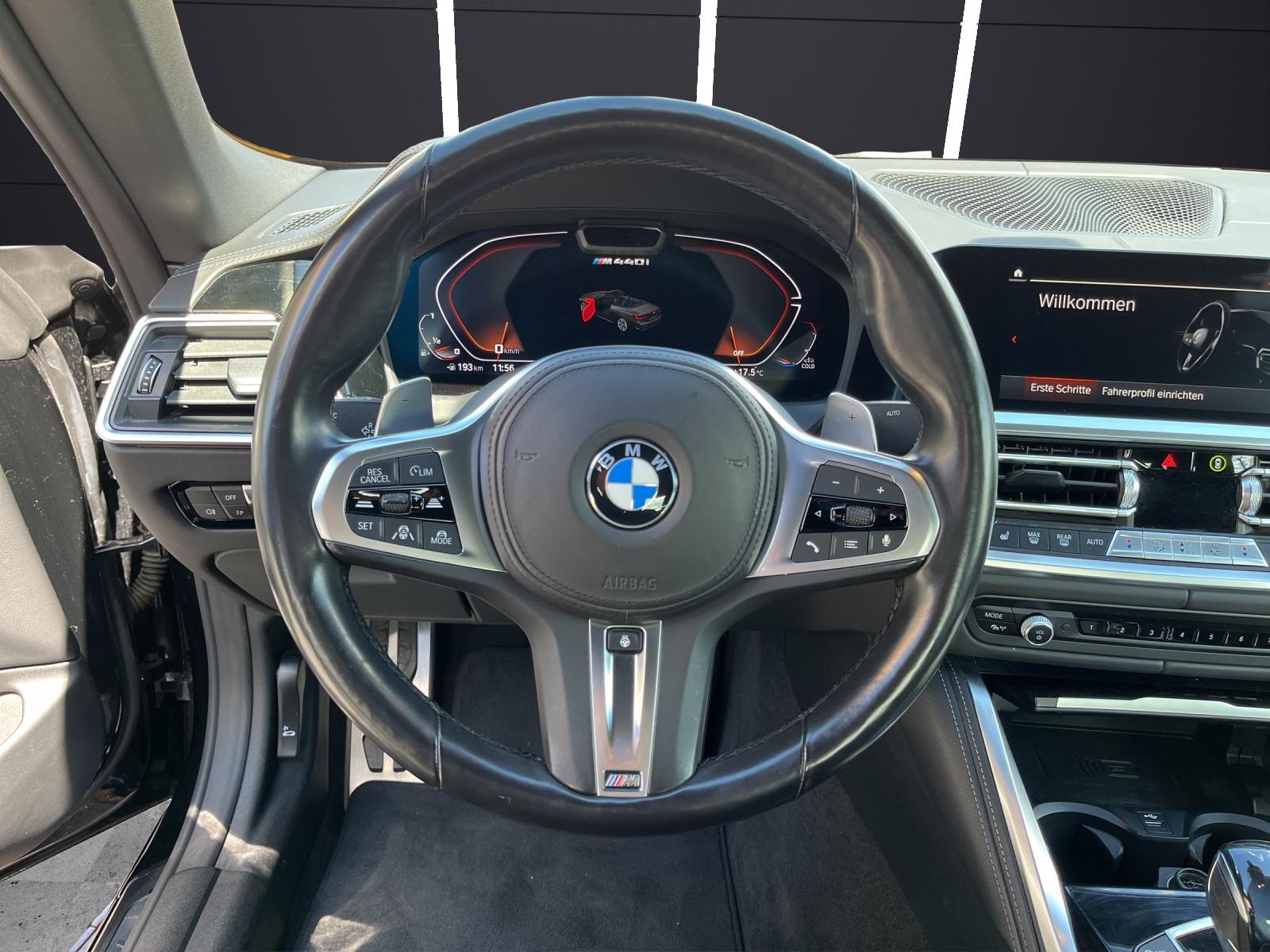 BMW M440i xDrive Cabrio-image-5