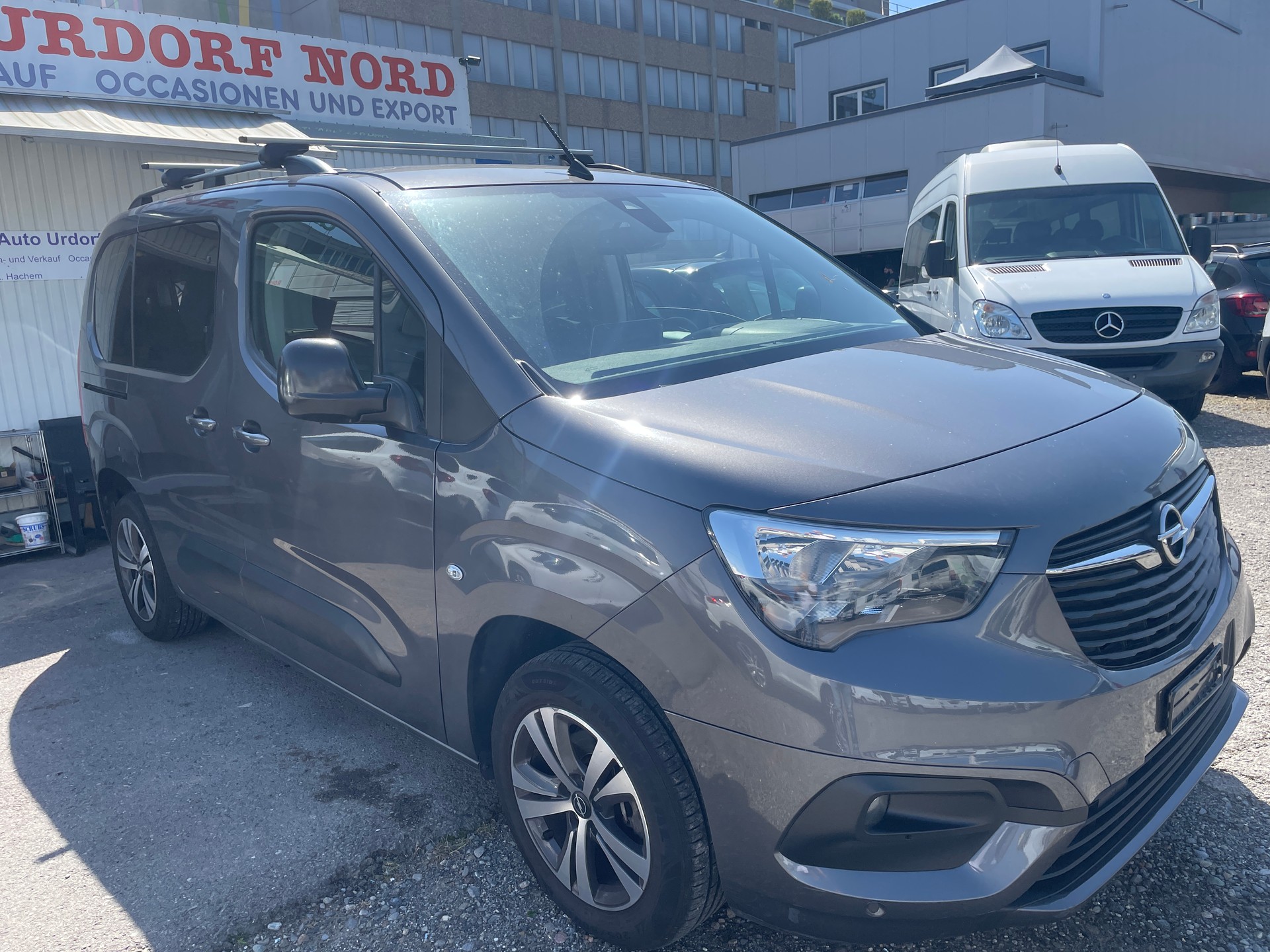 OPEL Combo Life 1.2 Edition-image-2