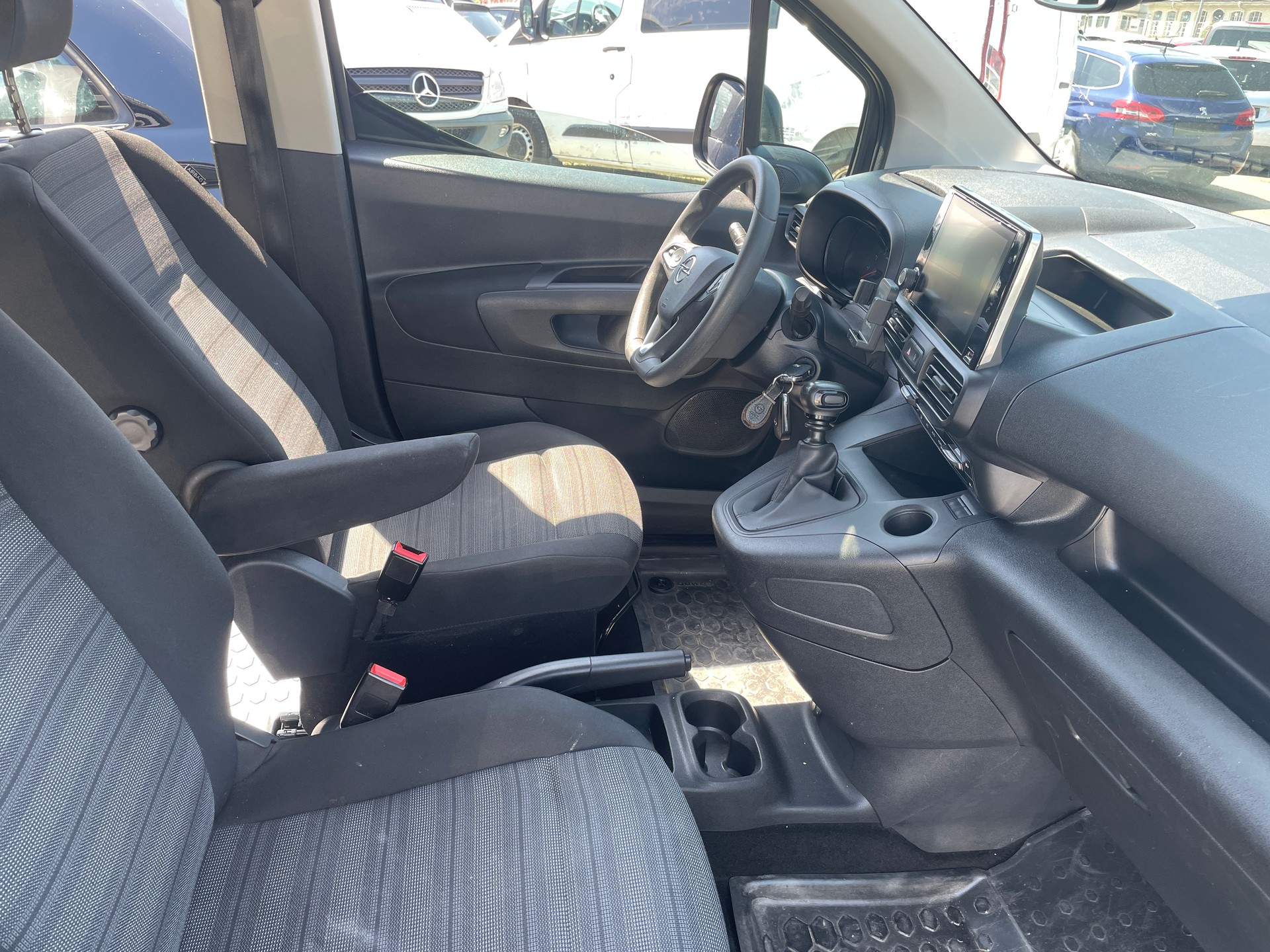 OPEL Combo Life 1.2 Edition-image-12