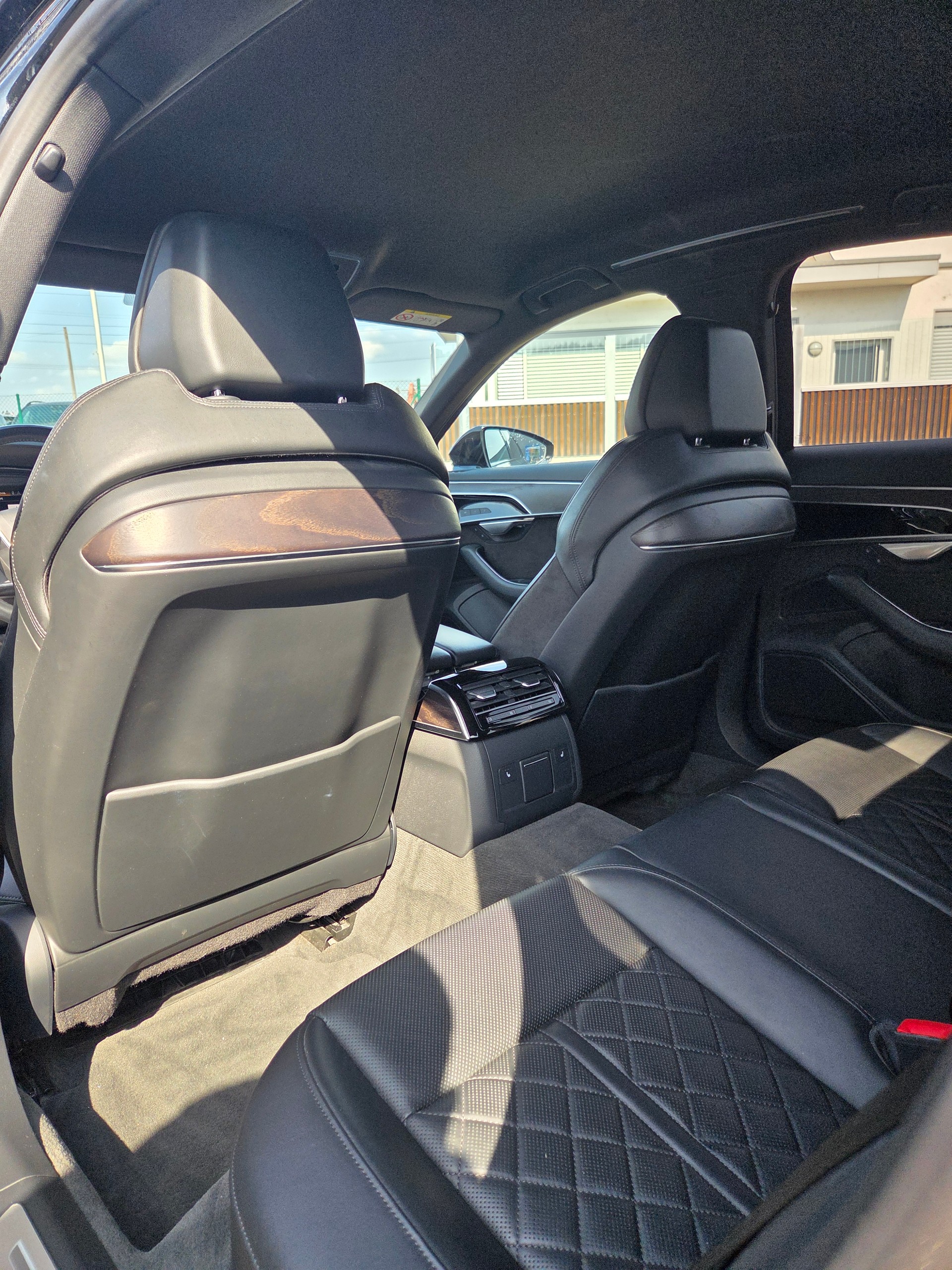 AUDI A8 50 TDI quattro tiptronic-image-10