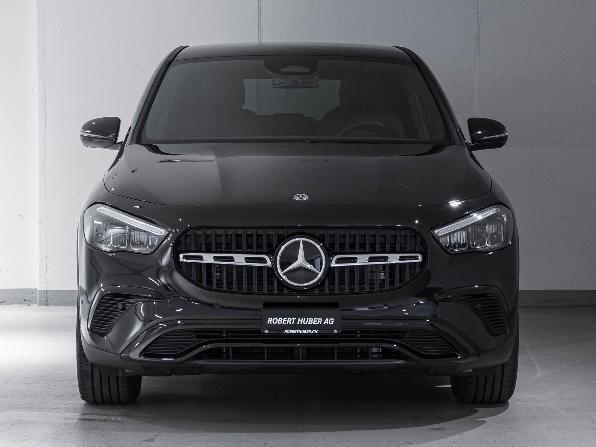 MERCEDES-BENZ GLA 200 "Night Star"-image-2