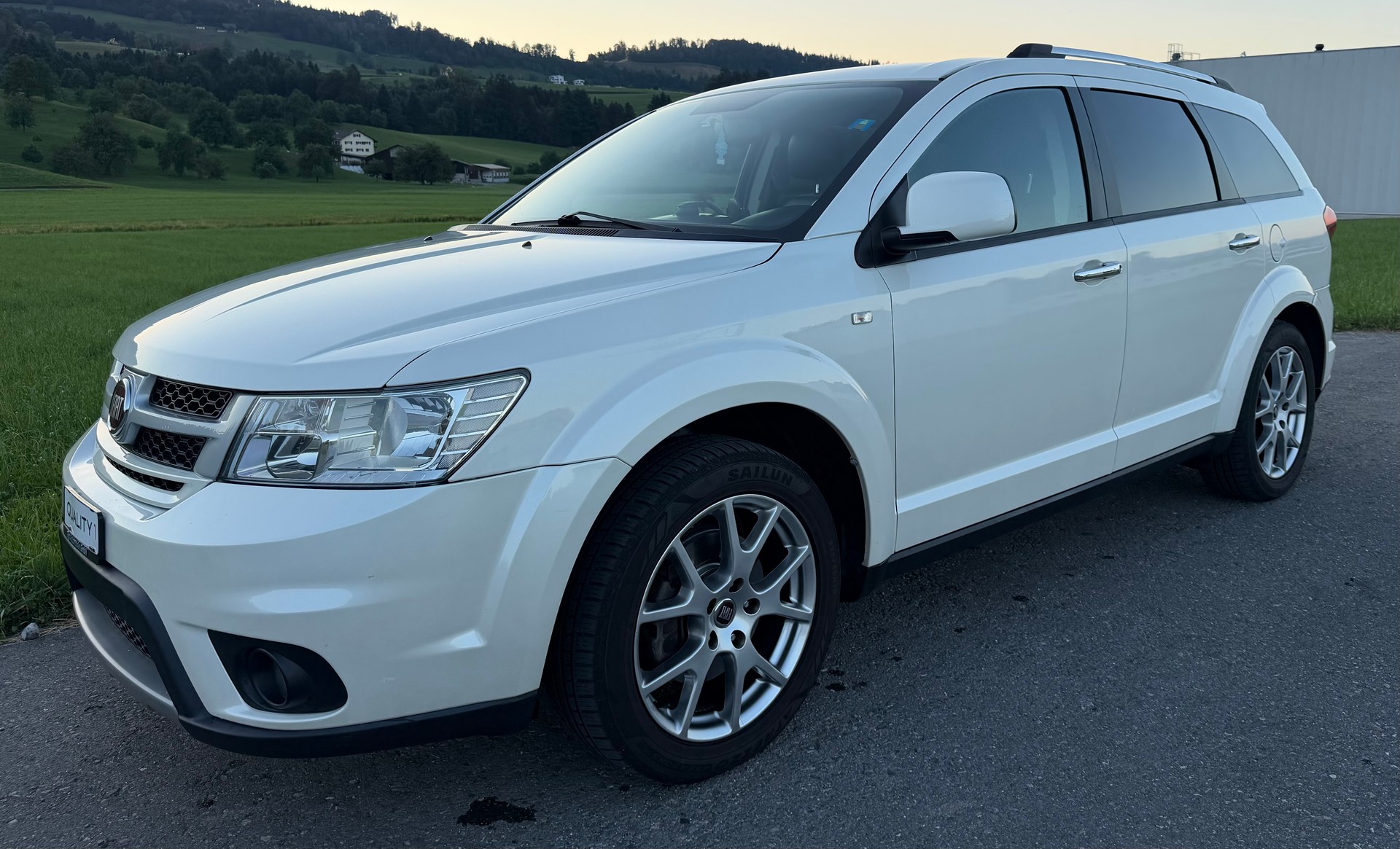 FIAT Freemont 2.0 MJ Lounge AWD Automat-image-1