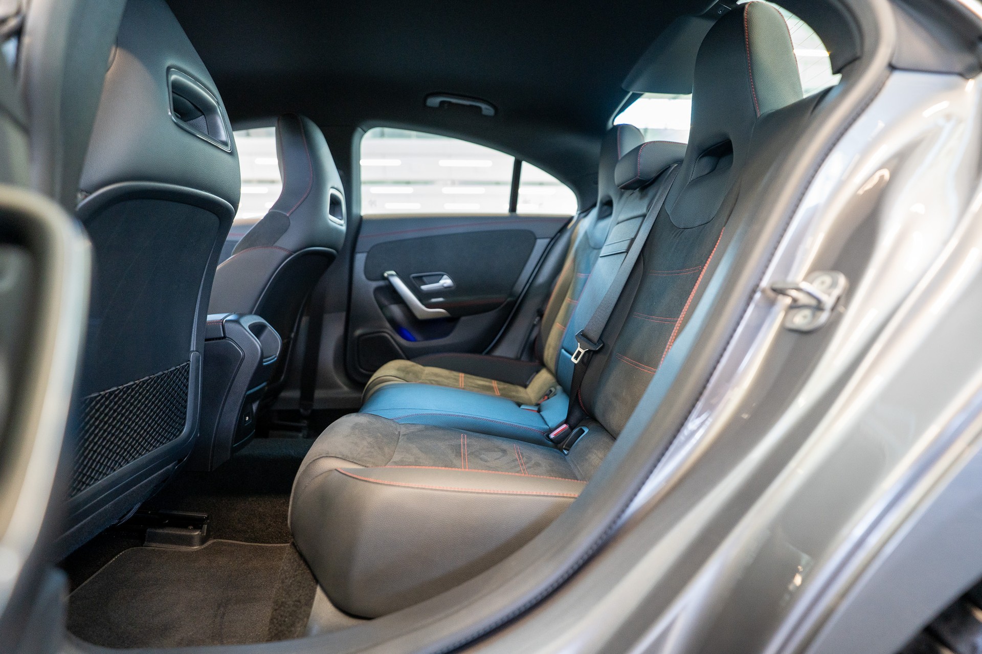 MERCEDES-BENZ CLA 200 AMG Line / Facelift / Rückfahrkamera / Ambientebeleuchtung-image-11