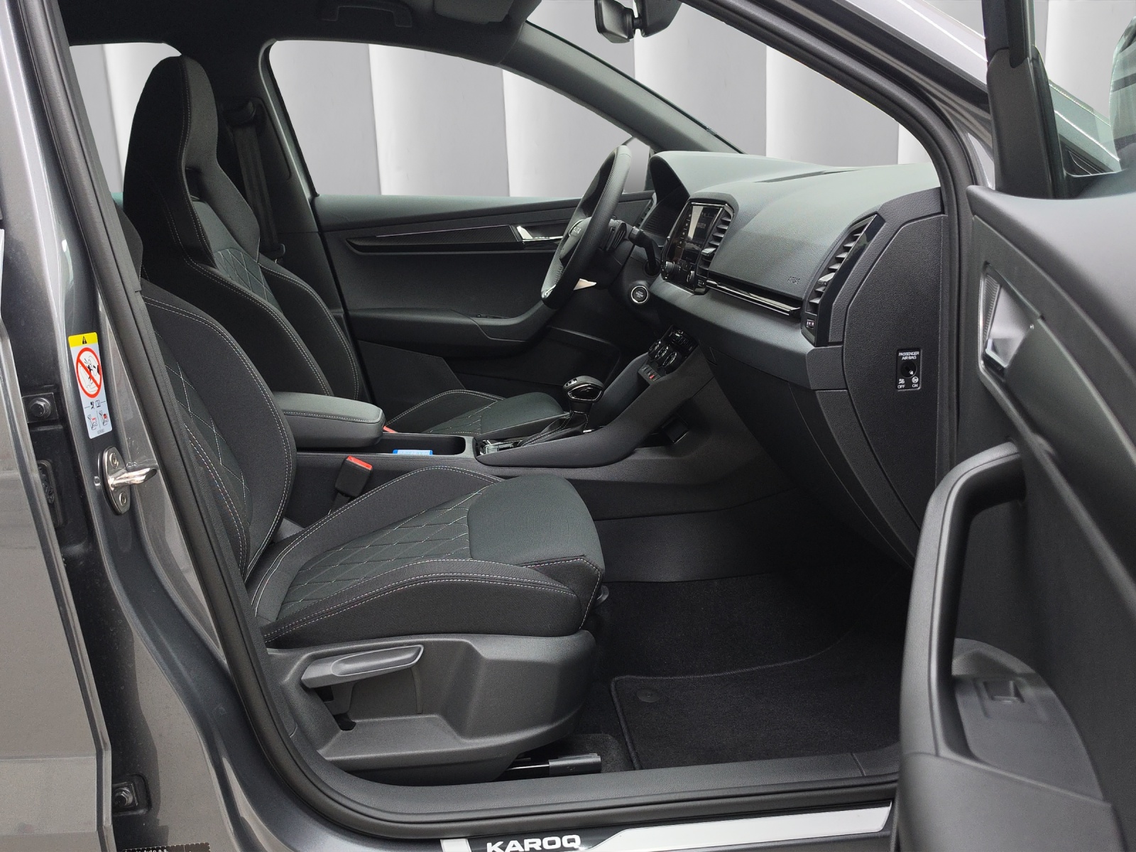SKODA Karoq 2.0 TSI SportLine 4x4 DSG-image-11