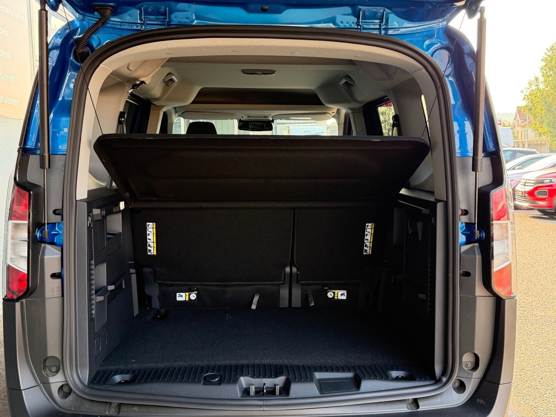 FORD Tourneo Courier 1.0 EcoBoost Active Automat-image-6