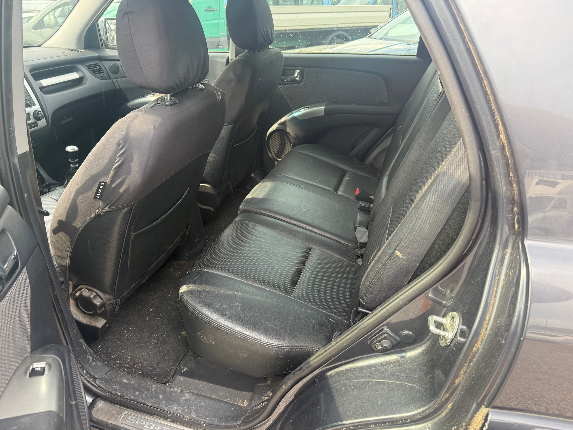 KIA Sportage 2.0 CRDi Style-image-6