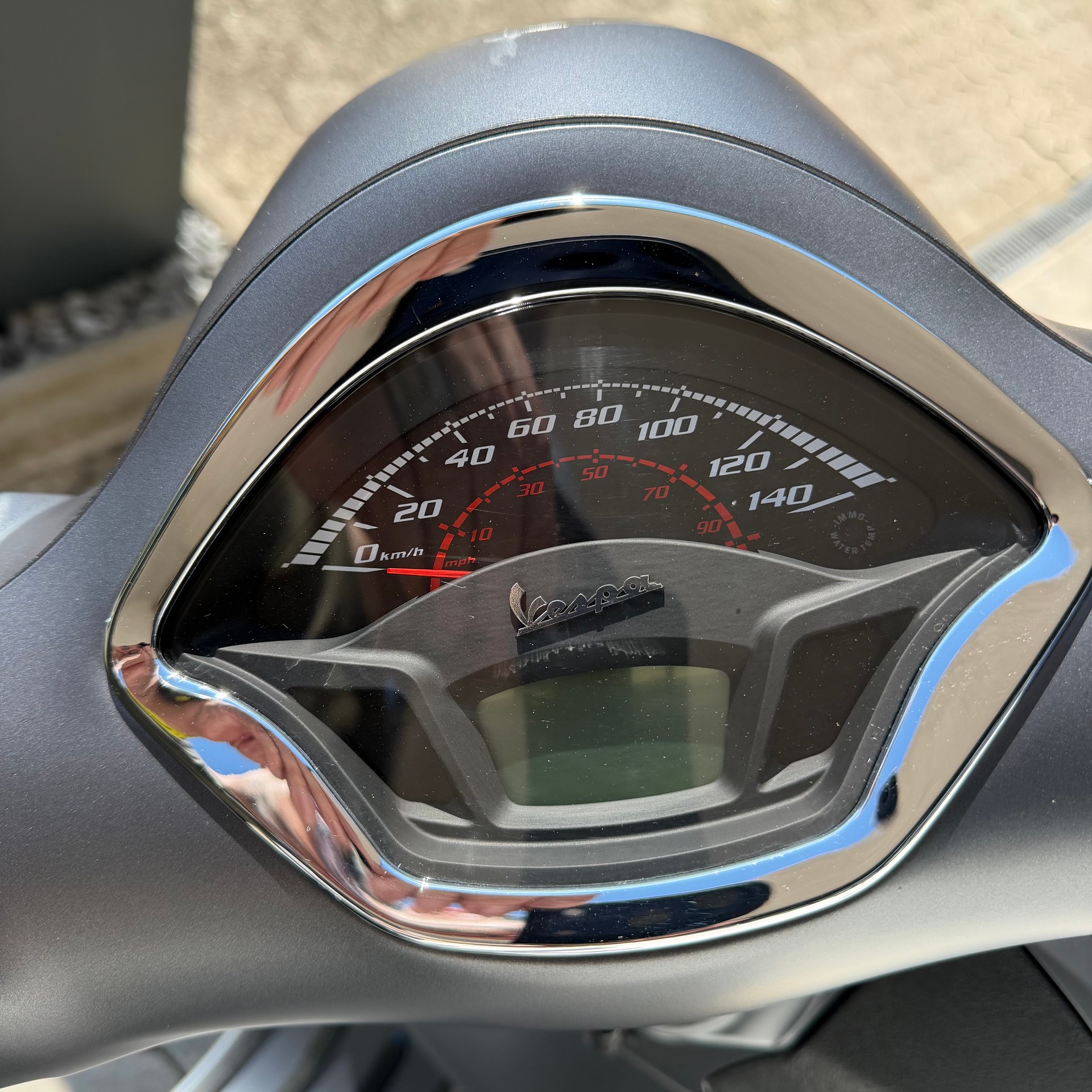 PIAGGIO Vespa GTS 300 Super Sport ABSund ESR-image-2
