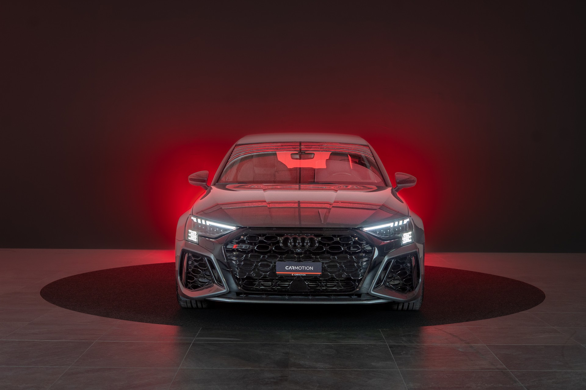 AUDI RS3 Limousine 2.5 TFSI quattro S-Tronic / Panorama-Glasdach / Performance-Abgasanlage / Massage-Sitz-showroom-element-1