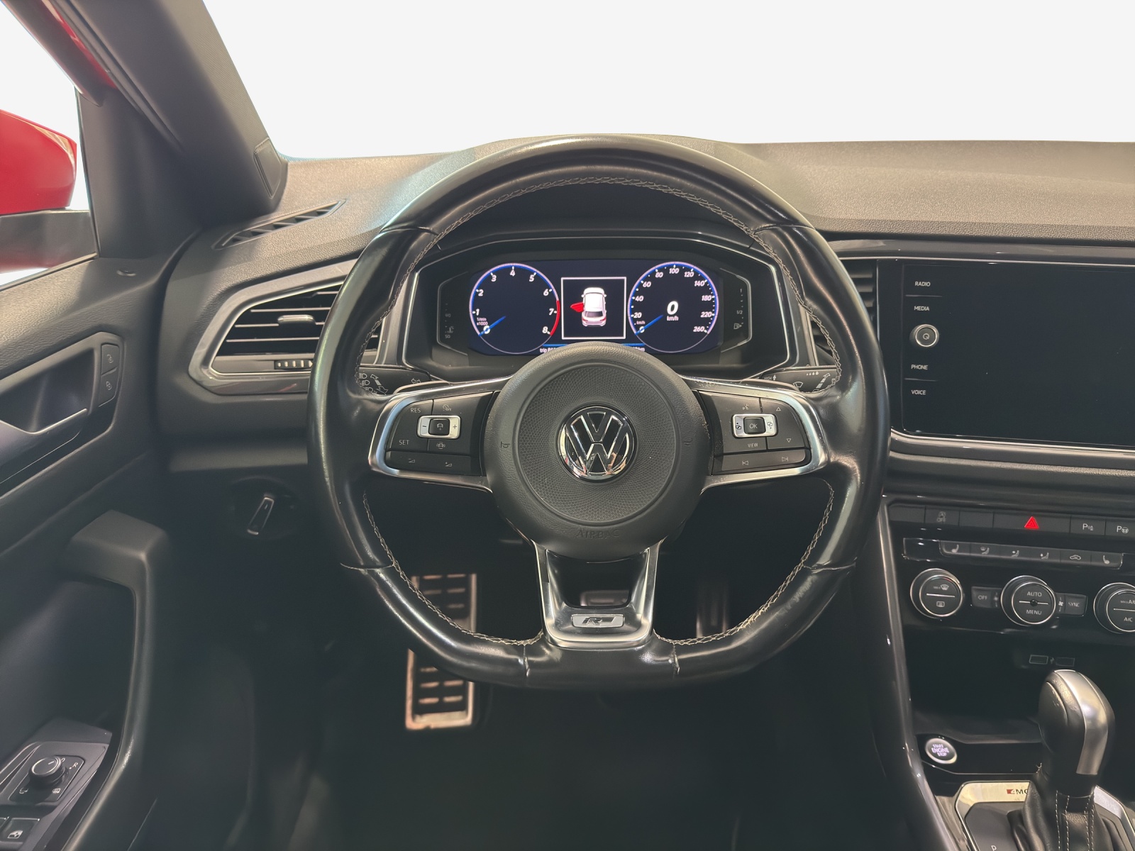 VW T-Roc 2.0 TSI Sport DSG 4Motion-image-9