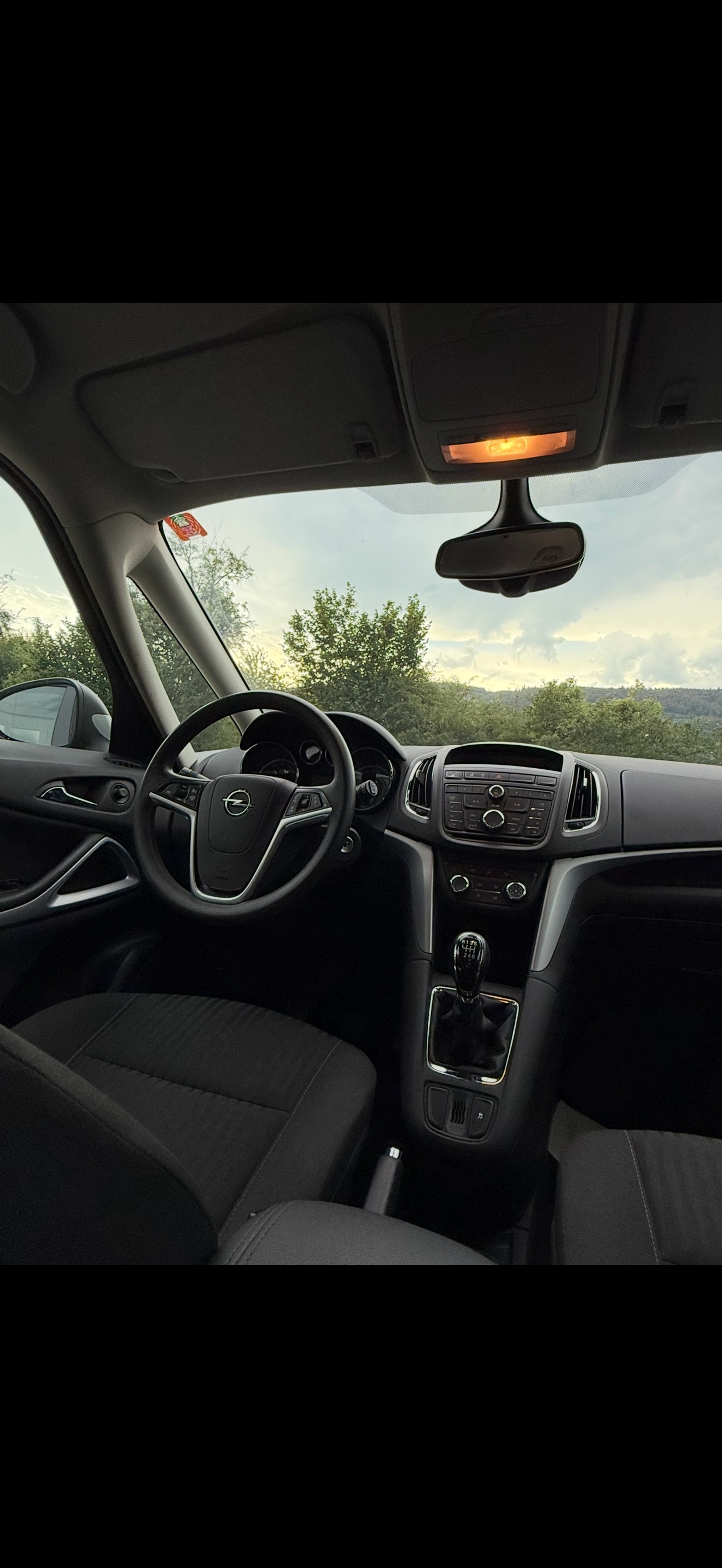 OPEL Zafira Tourer 1.6i 16V CNG Turbo Cosmo-image-11