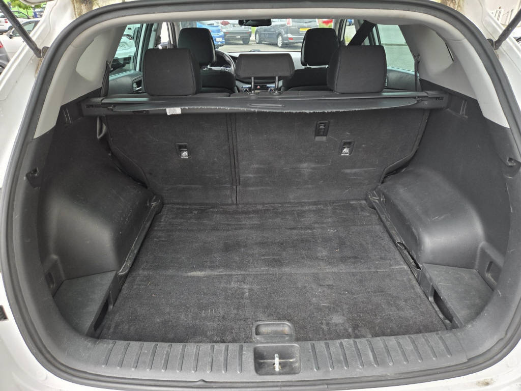 HYUNDAI Tucson 2.0 CRDi Plena 4WD-image-9