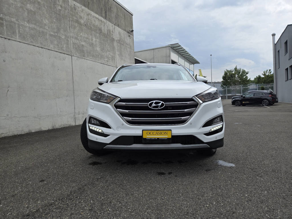 HYUNDAI Tucson 2.0 CRDi Plena 4WD-showroom-element-1