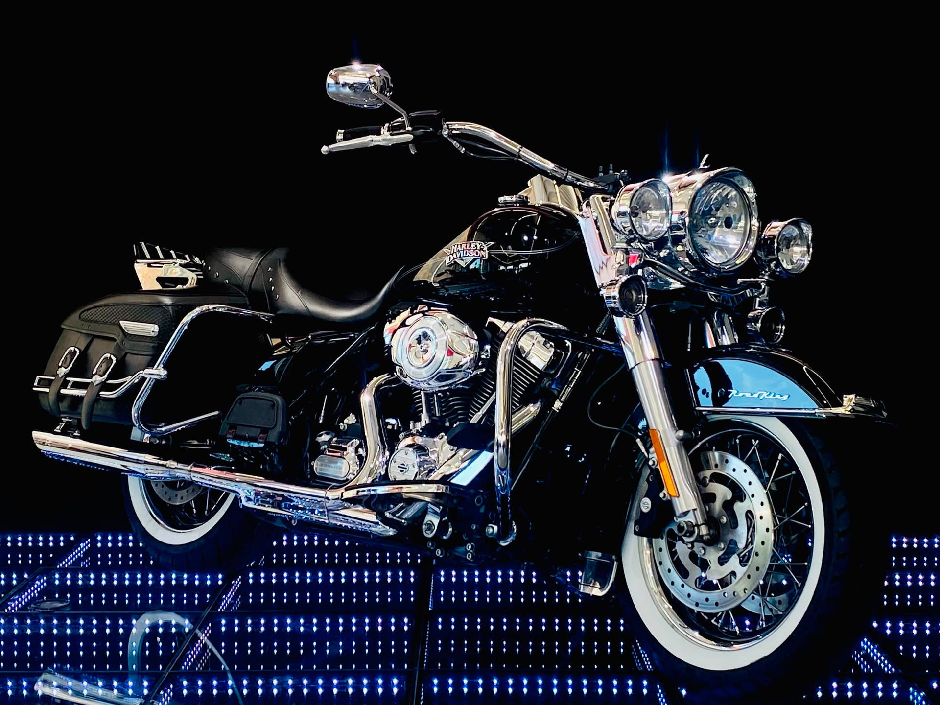 HARLEY-DAVIDSON FLHRC Road King Classic 103 ABS-image-0