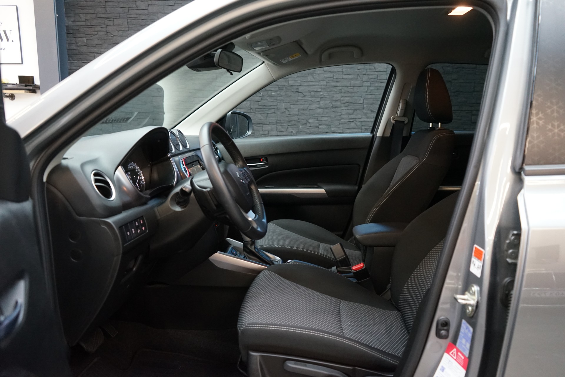 SUZUKI Vitara 1.4 Boosterjet Piz Sulai Hybrid Automatic-showroom-element-3
