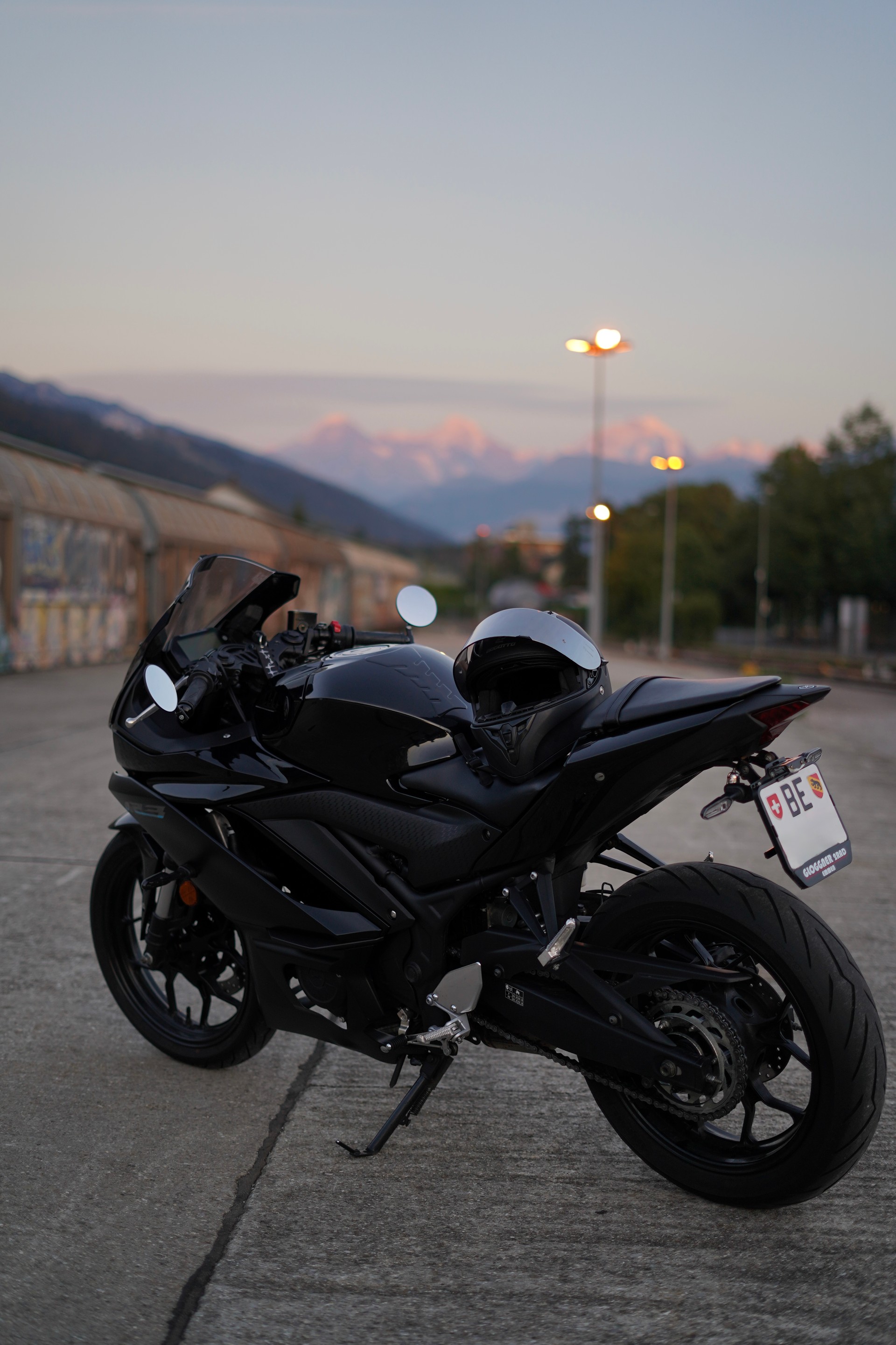 YAMAHA YZF-R3-image-0