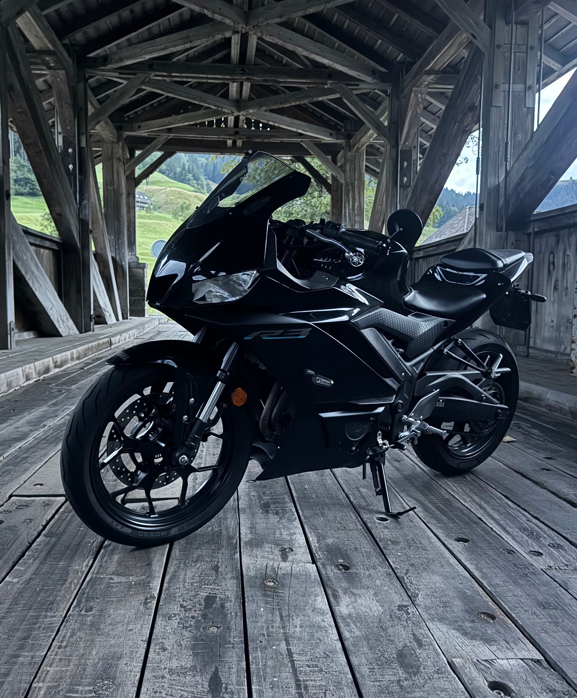 YAMAHA YZF-R3-image-2