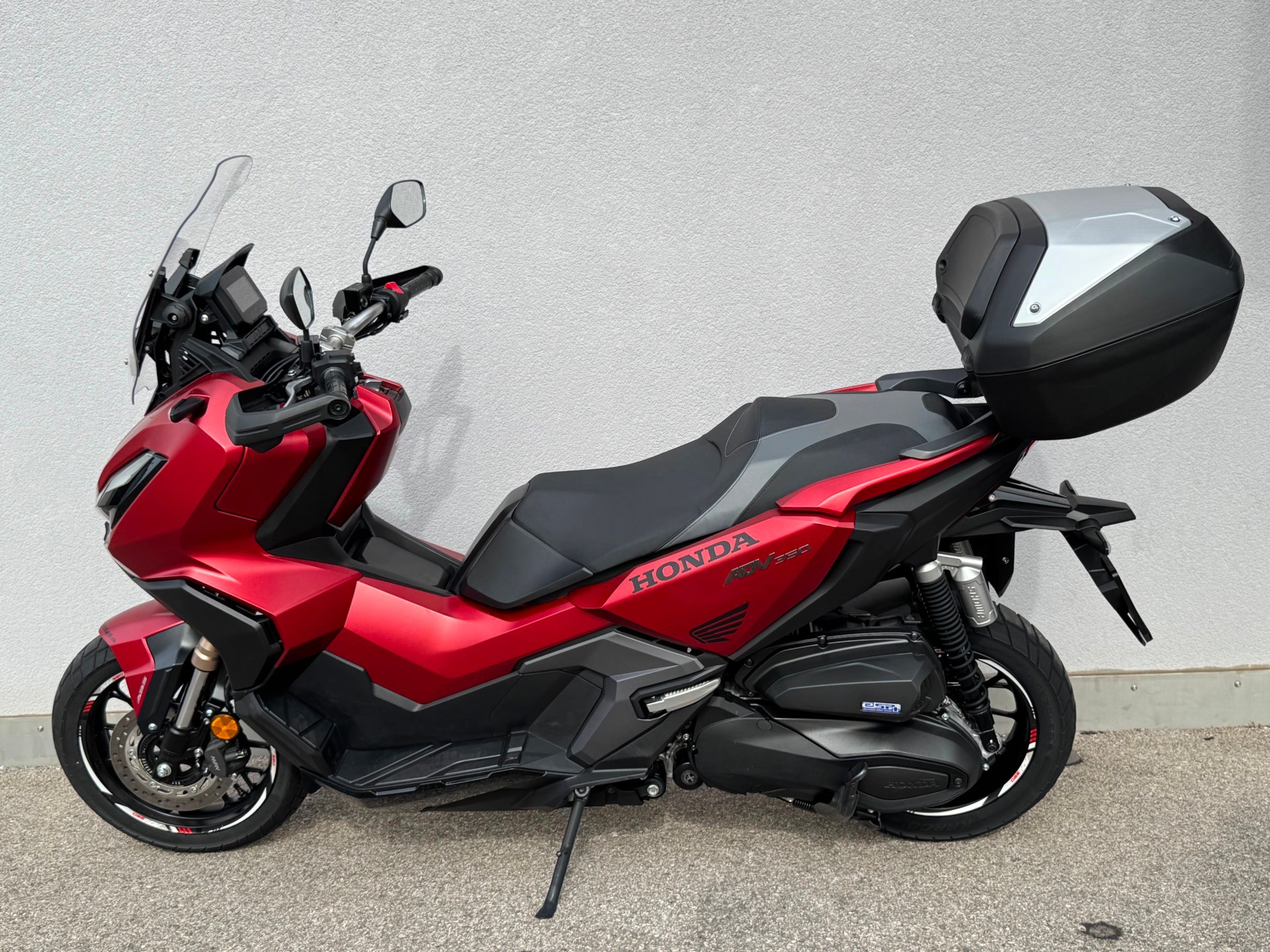 HONDA ADV 350-image-5