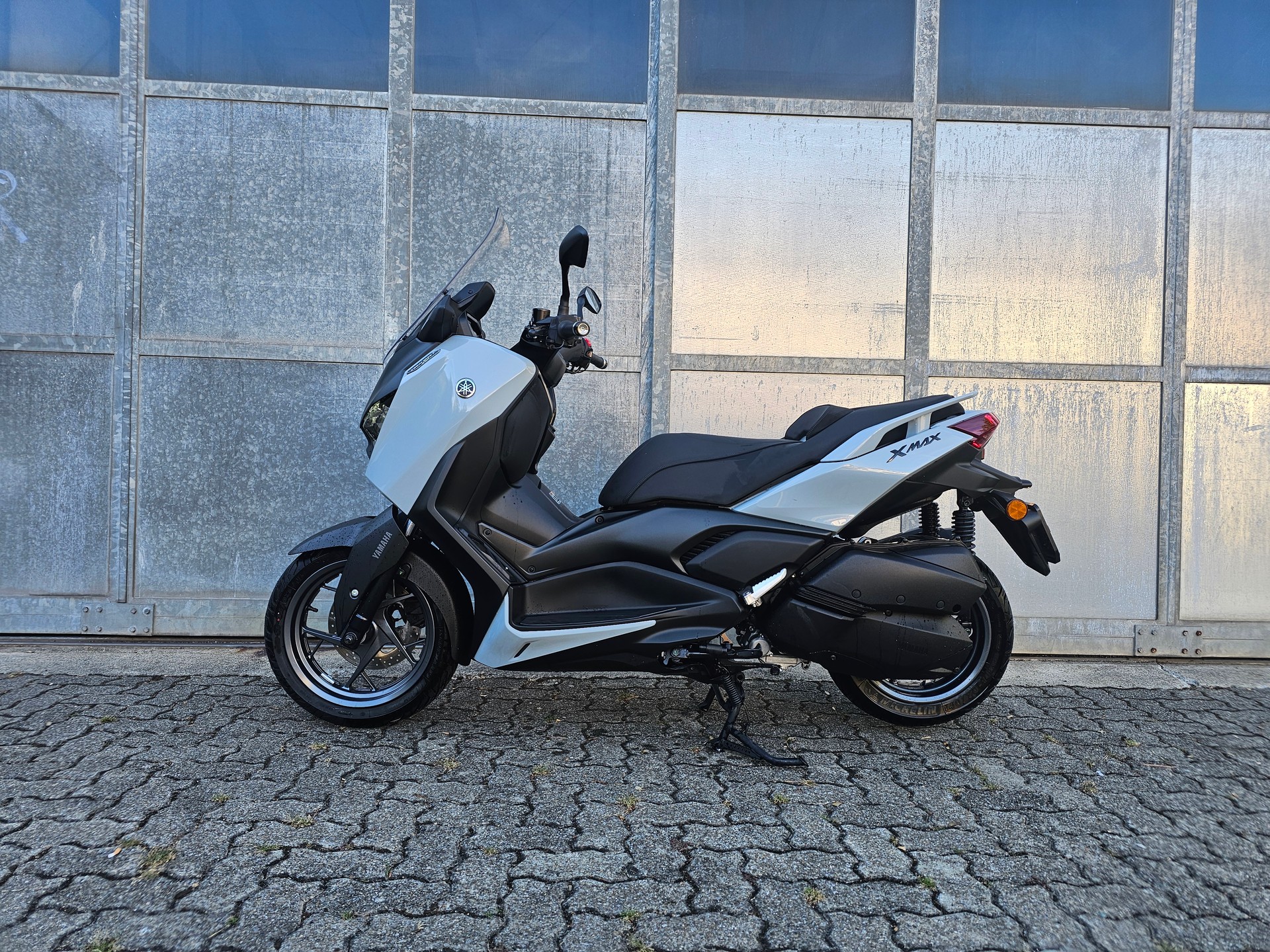 YAMAHA X-Max 300 Tech Max+-image-1