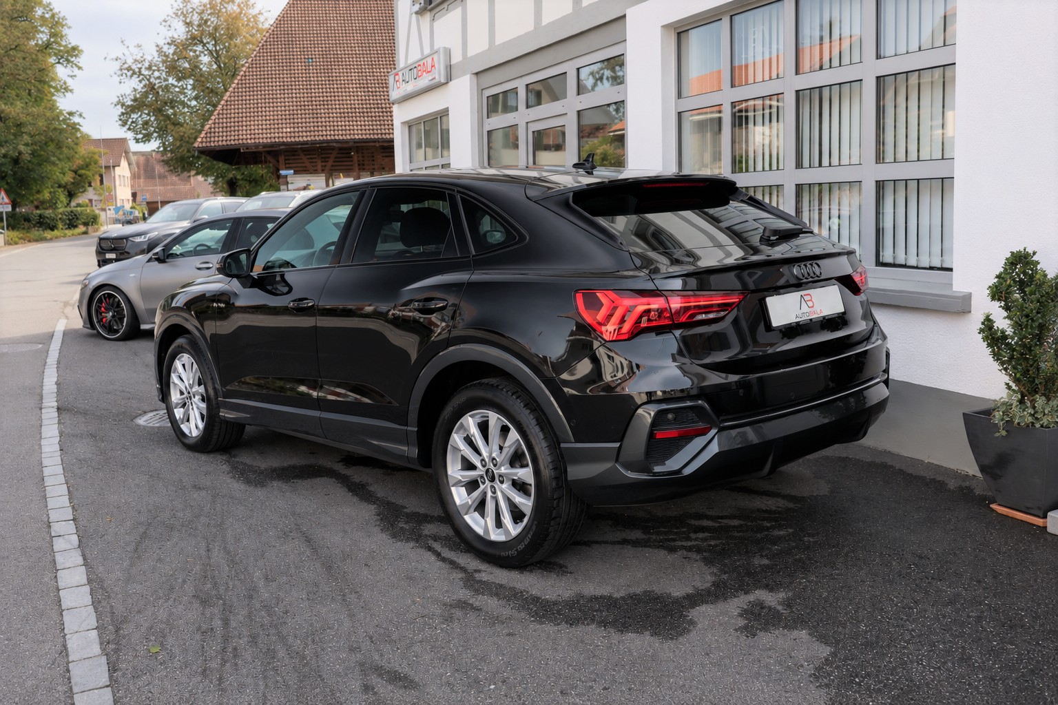 AUDI Q3 Sportback 35 TFSI Attraction S-tronic (CH)-image-6