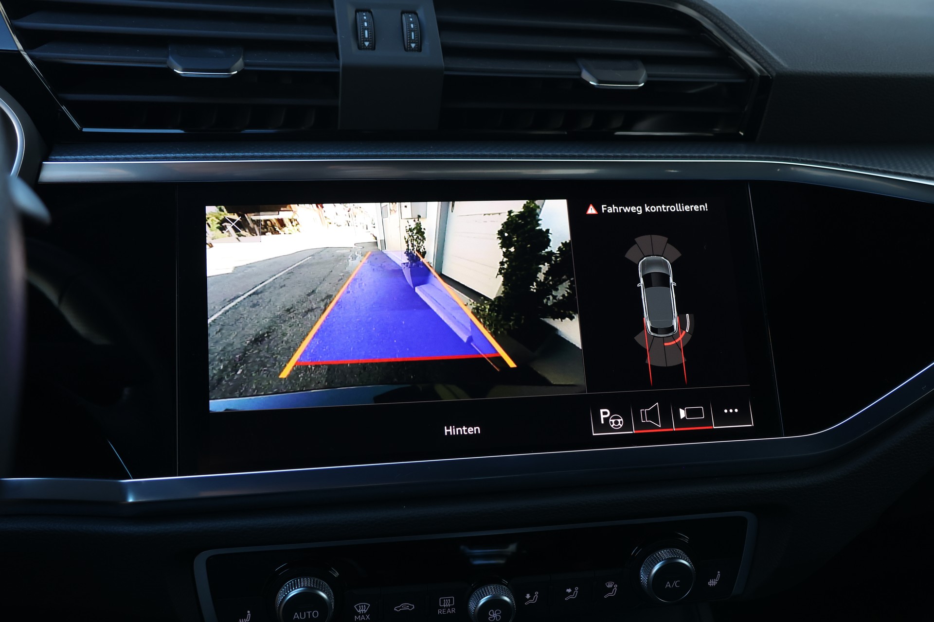 AUDI Q3 Sportback 35 TFSI Attraction S-tronic (CH)-image-20