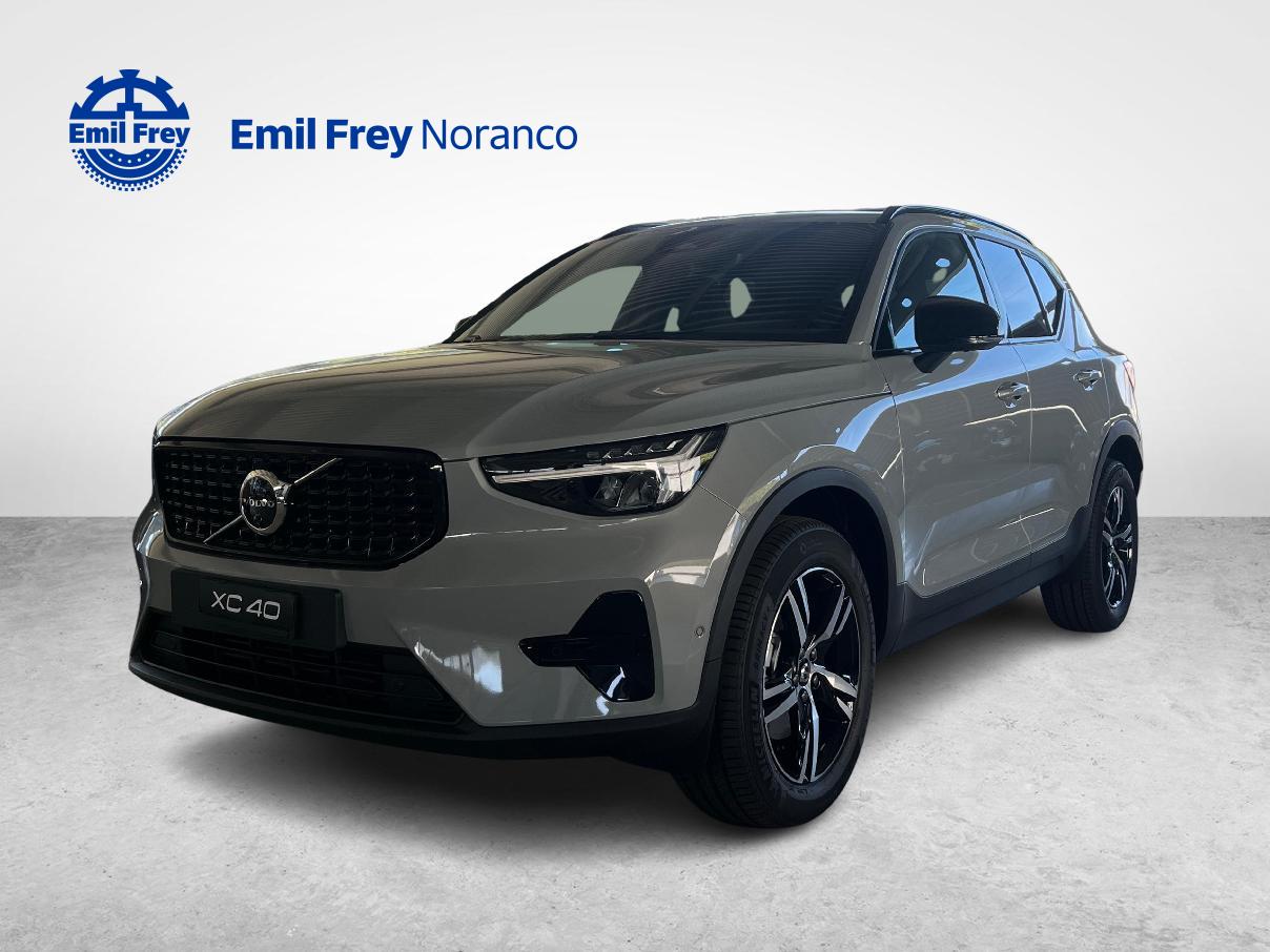 VOLVO XC40 2.0 B3 MH Plus Dark-showroom-element-1