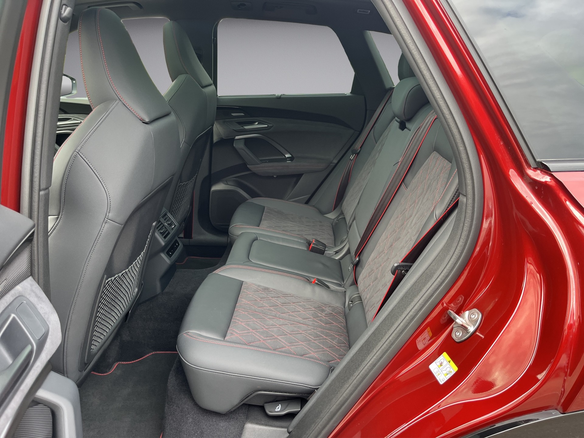AUDI Q5 e-hybrid quattro 270 kW S-tronic*Edition, Luftfahrwerk, B&O Sound, Standklima/Heizung, AHK, (5-Jahre Garantie)-image-11