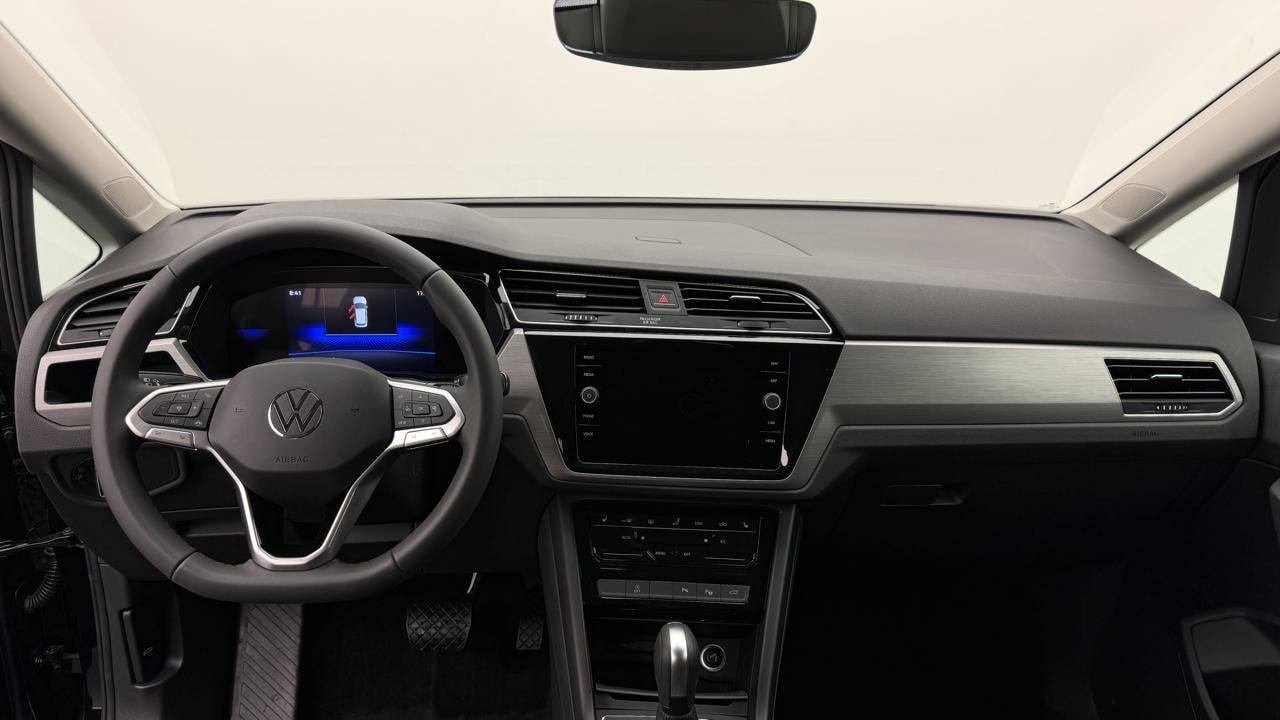 VW Touran 1.5 TSI EVO Limited-image-5