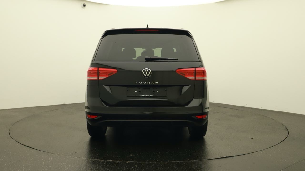VW Touran 1.5 TSI EVO Limited-showroom-element-3