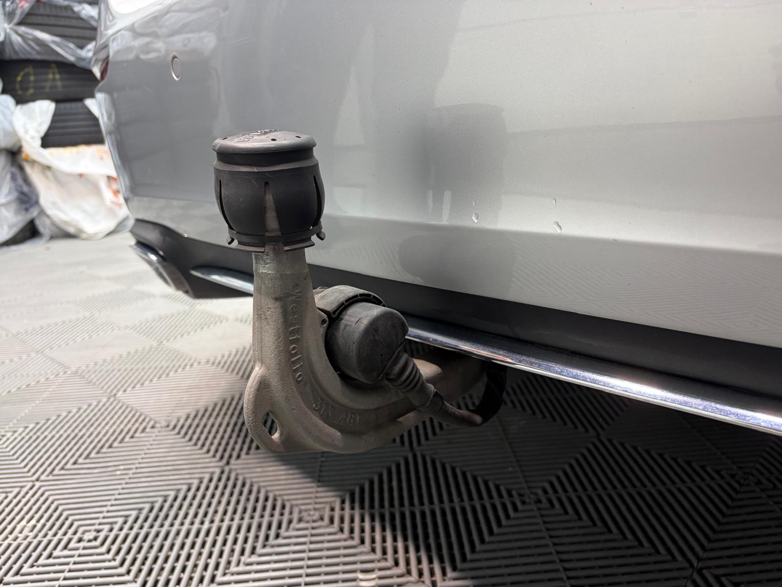 MERCEDES-BENZ A 200 Style 7G-DCT - Attelage-image-4