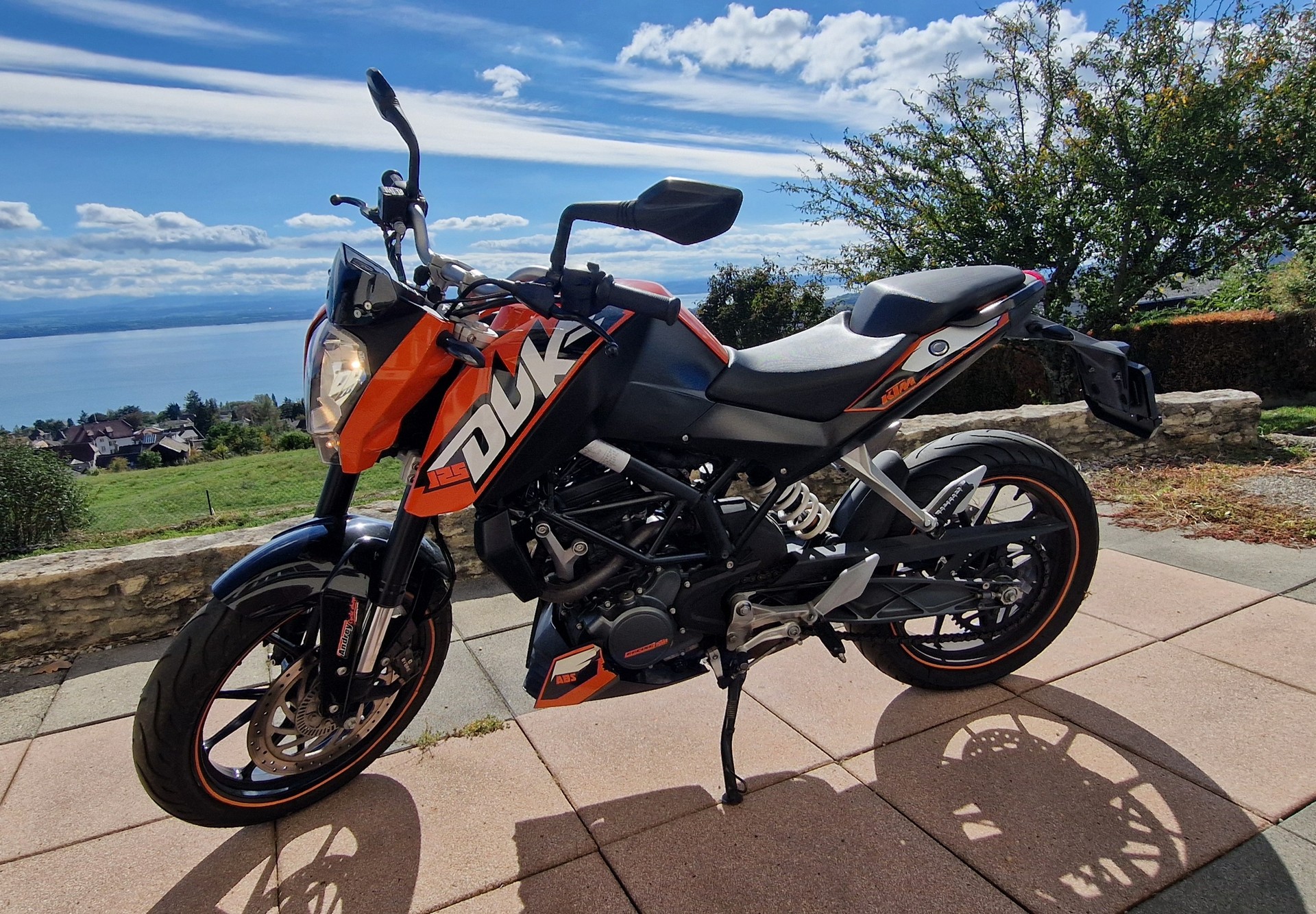 KTM 125 Duke-image-0