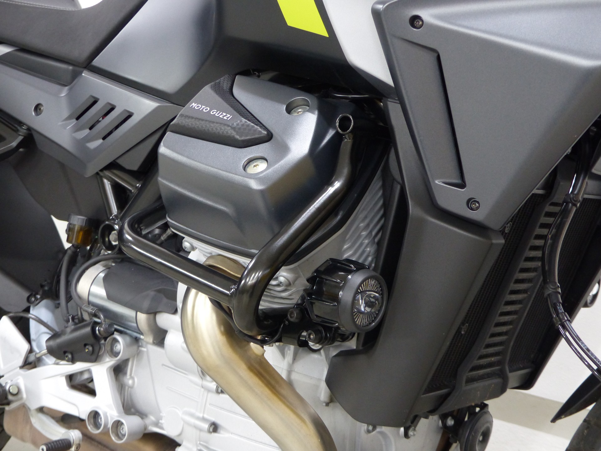 MOTO GUZZI Stelvio 1000 EU5+ mit Zubehör-image-2