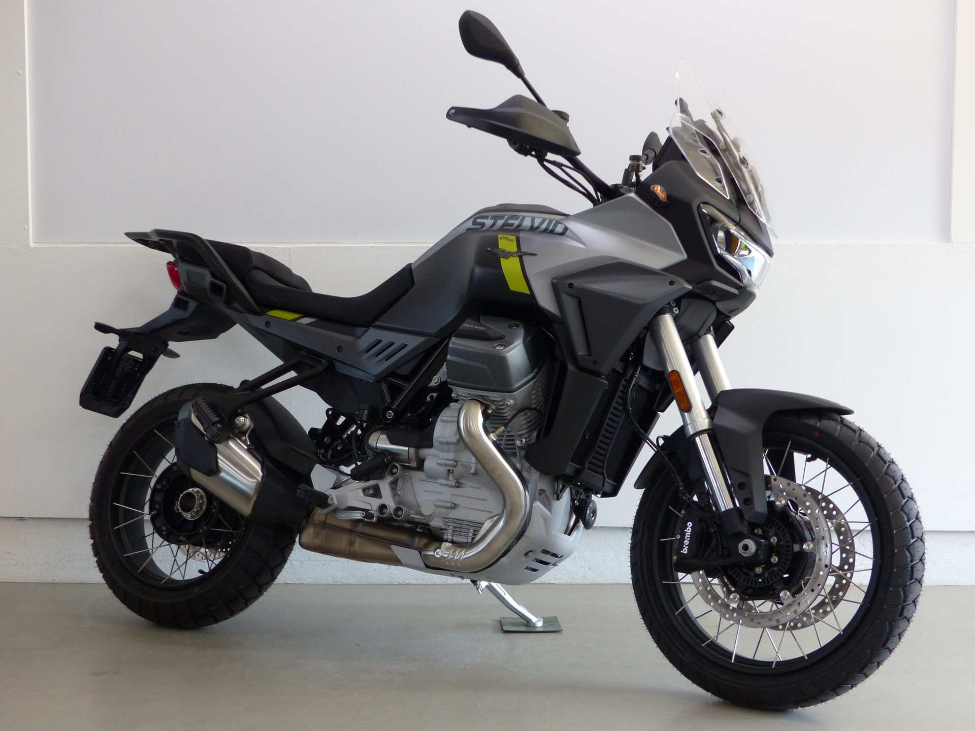 MOTO GUZZI Stelvio 1000 EU5+ mit Zubehör-image-4