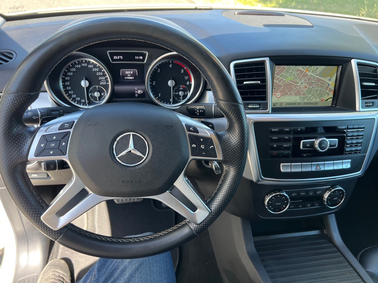MERCEDES-BENZ ML 350 BlueTEC 4Matic 7G-Tronic-image-11