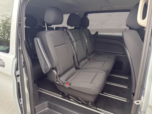 MERCEDES-BENZ Vito 116 CDI Lang Select Family Tourer 4Matic 9G-Tronic-image-16