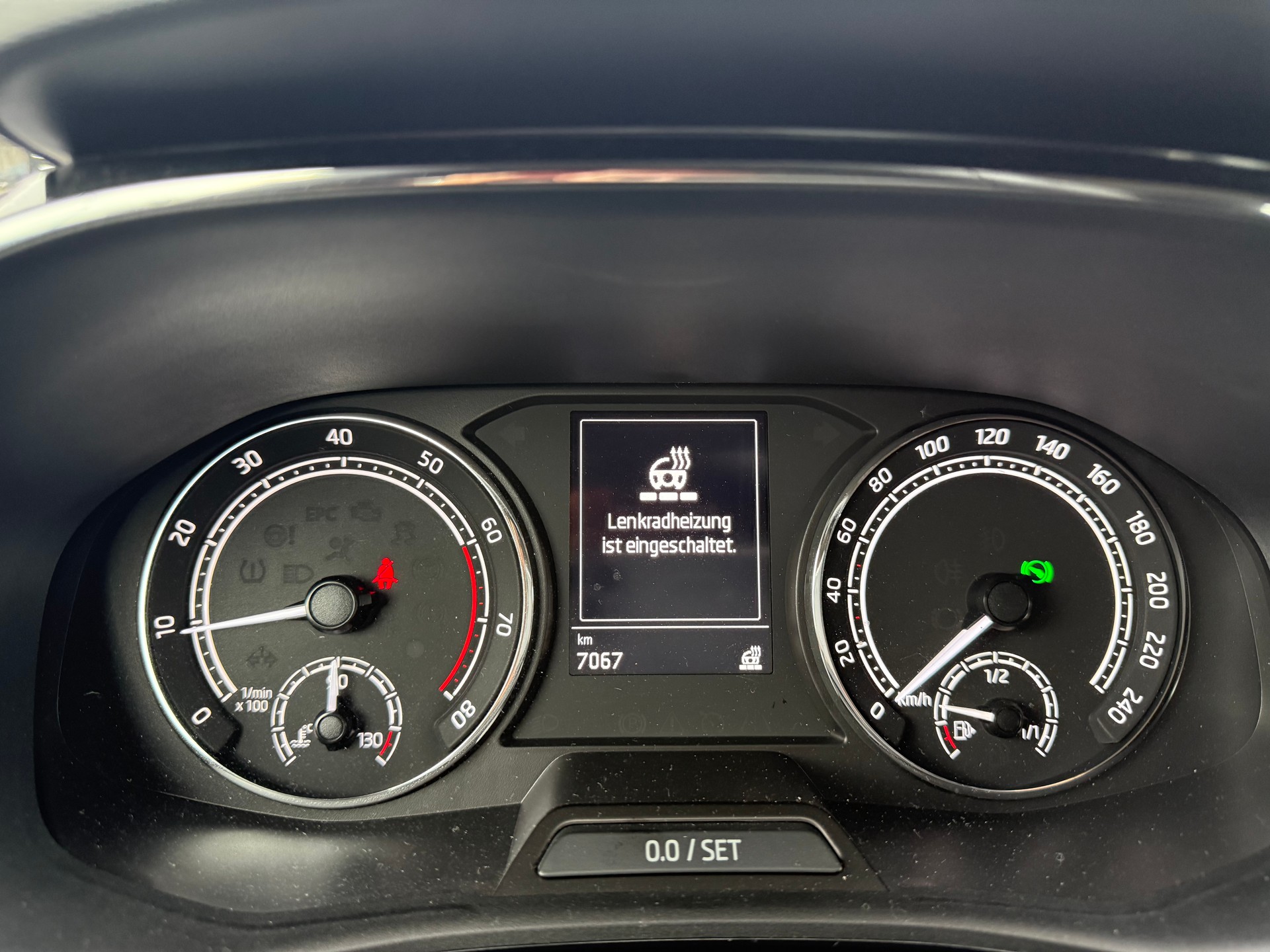 SKODA Fab. 1.0 TSI Style DSG-image-17