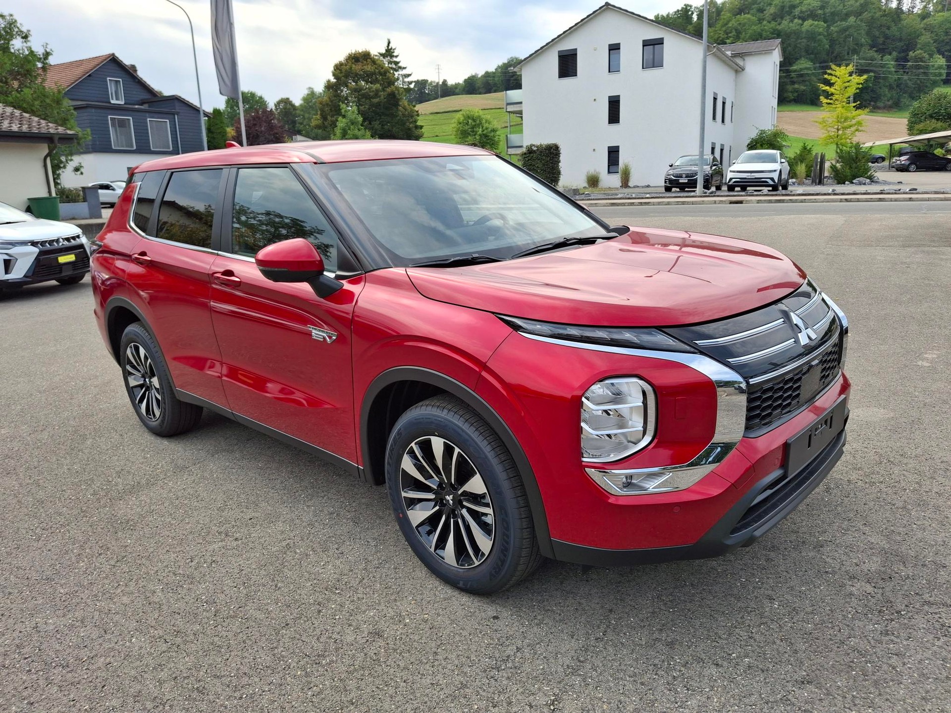 MITSUBISHI OUTLANDER PHEV 2.4 INVITE 4X4-image-1