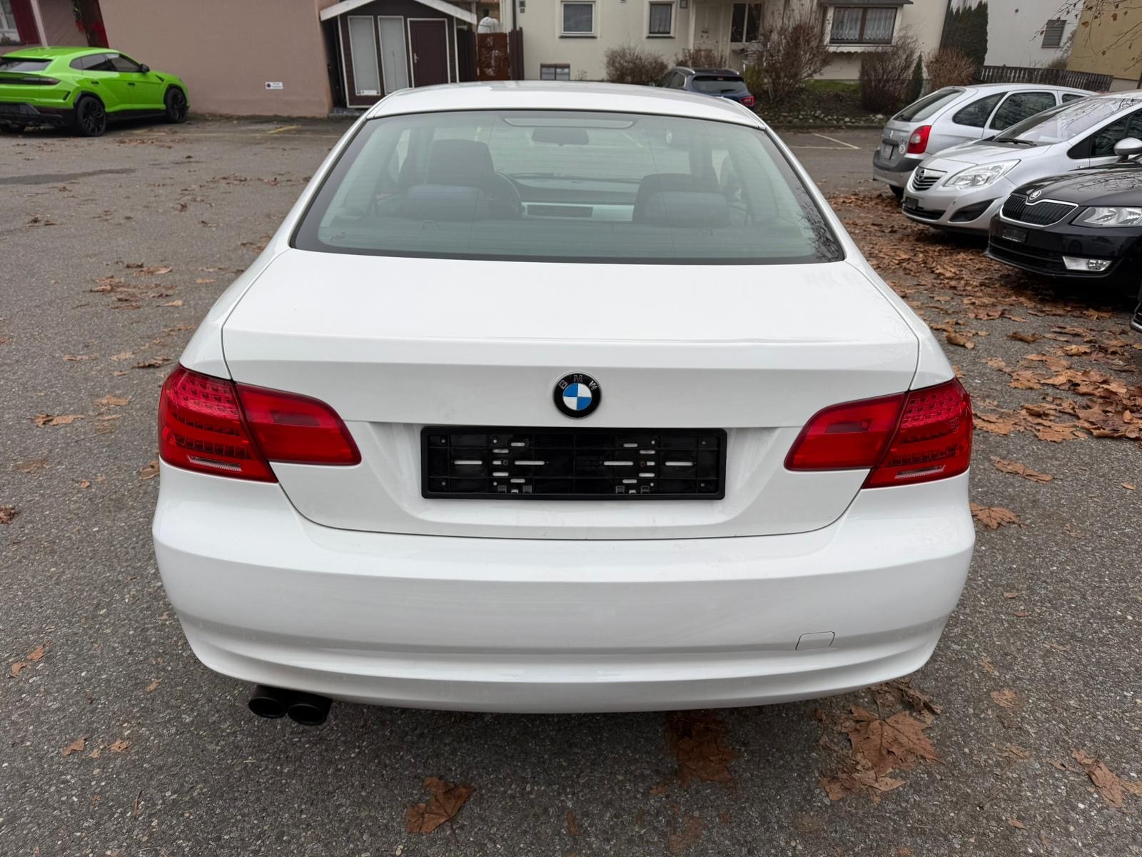 BMW 325i Coupé Steptronic-showroom-element-3