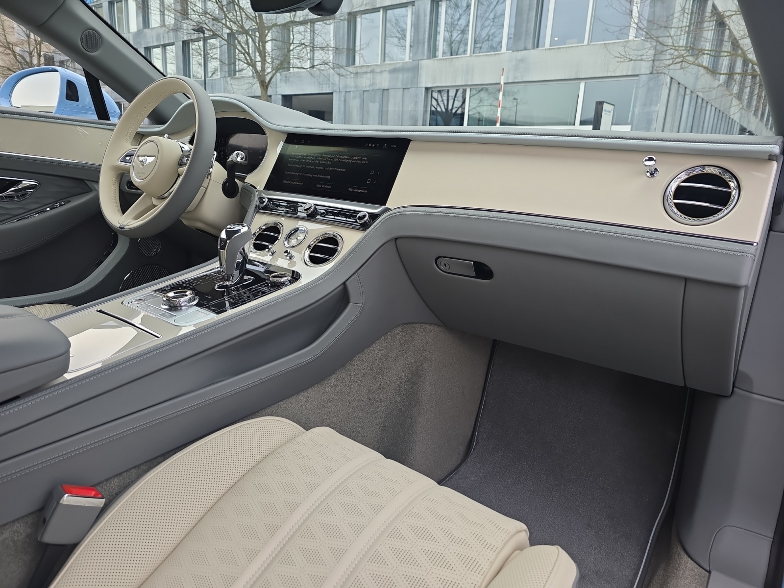 BENTLEY Continental GT 4.0 V8 PHEV 782 PS Mulliner/ 1.9% Leasing möglich.-image-9