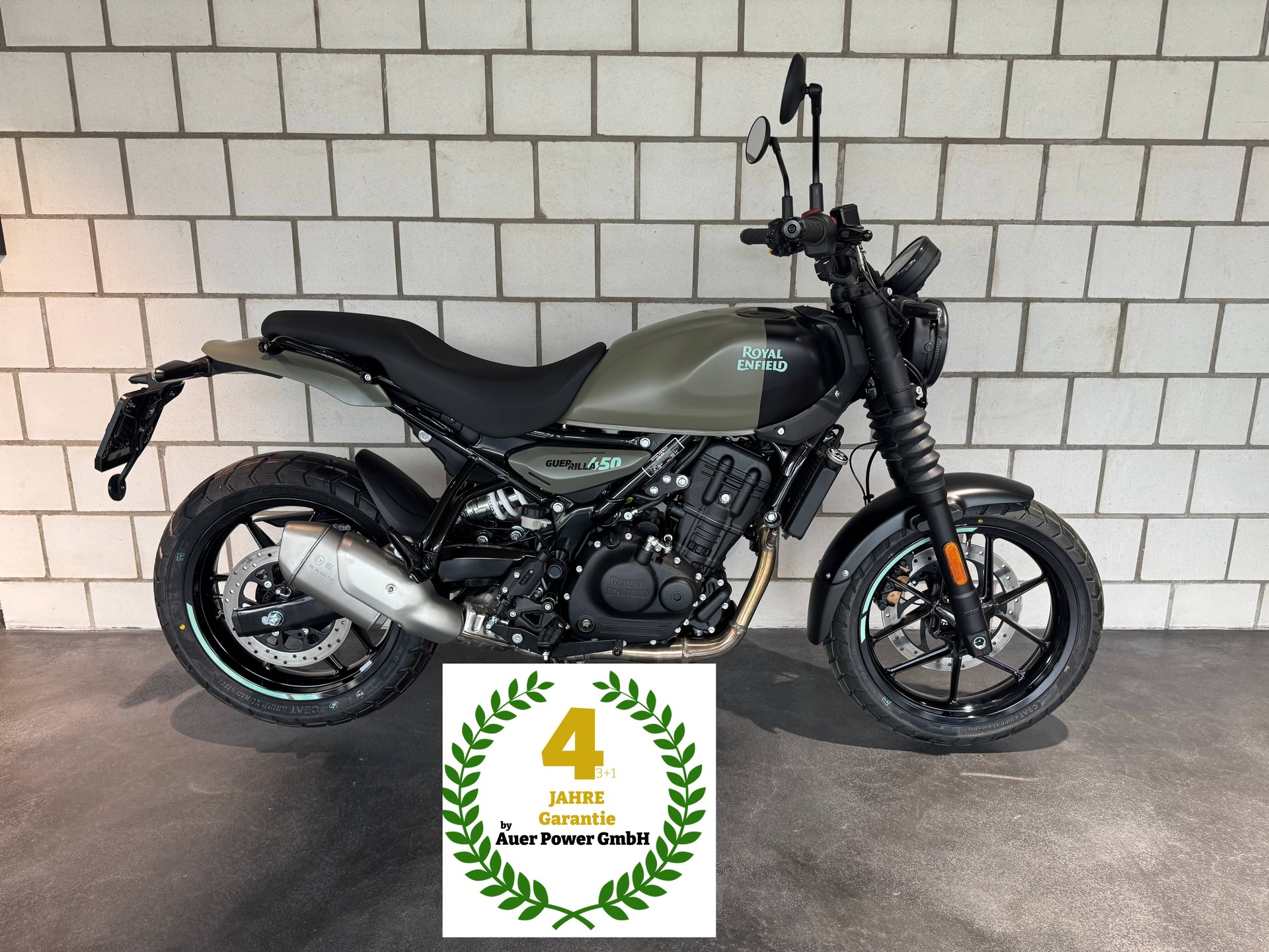 ROYAL ENFIELD Guerrilla 450 Mid